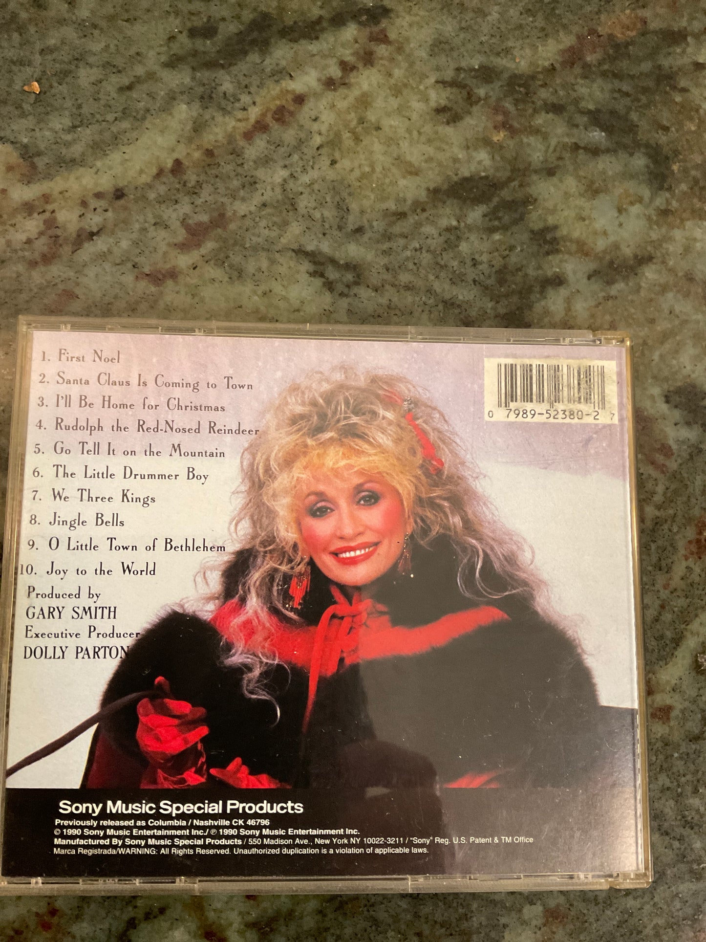 Dolly Parton Home For Christmas