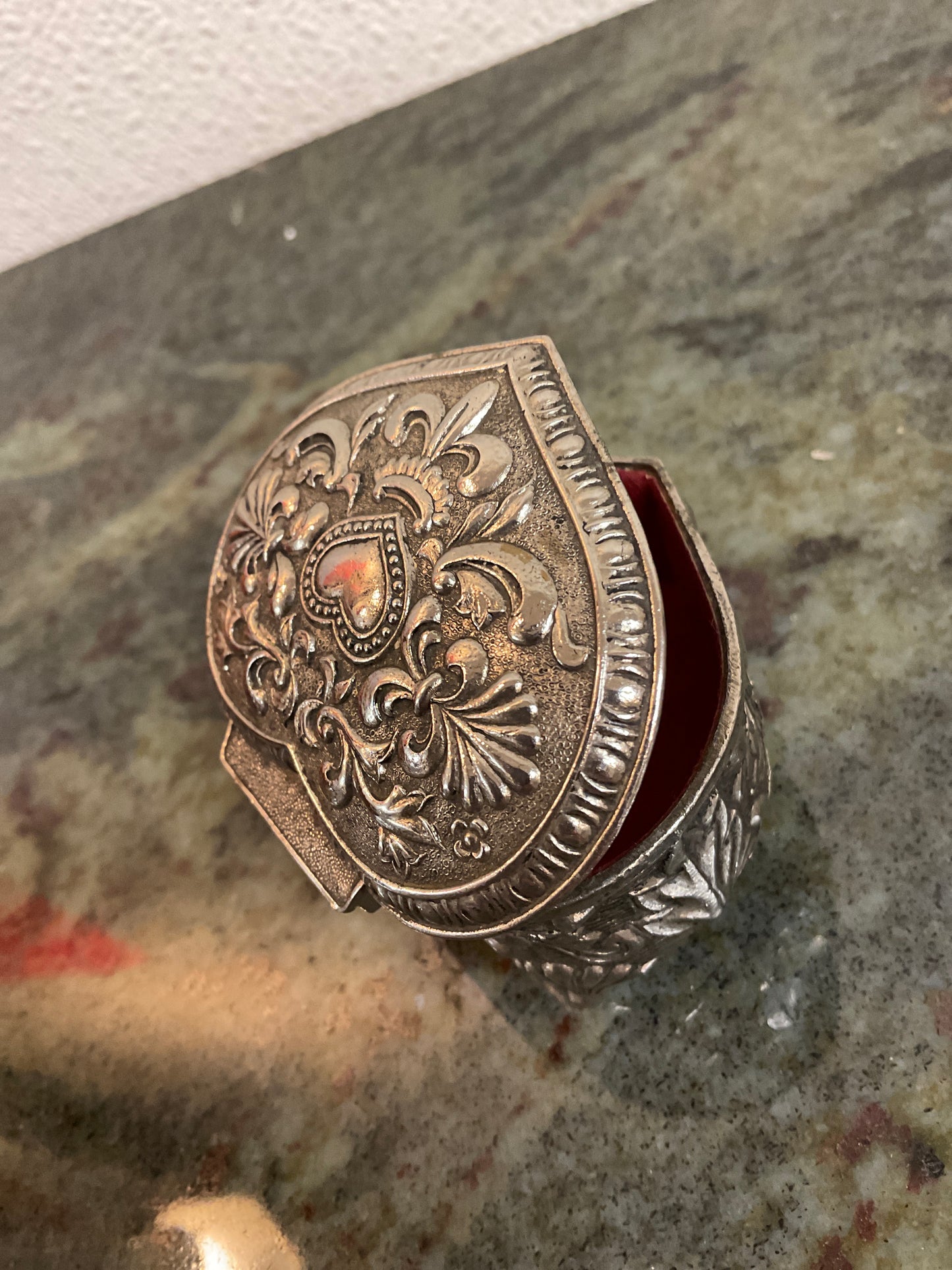 Vintage Hinged Heart Jewelry Box
