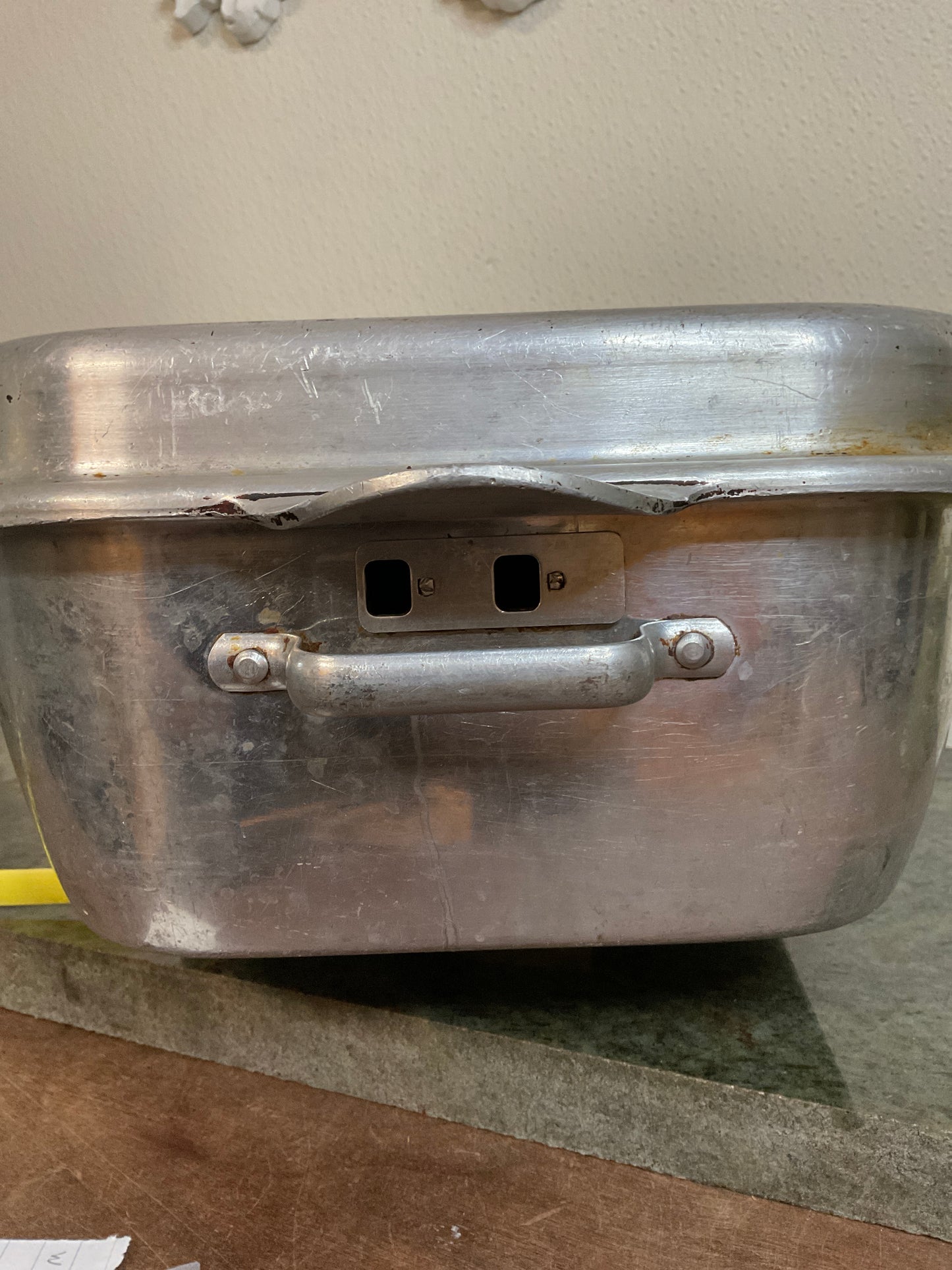 Large Aluminum Roasting Pan with Lid