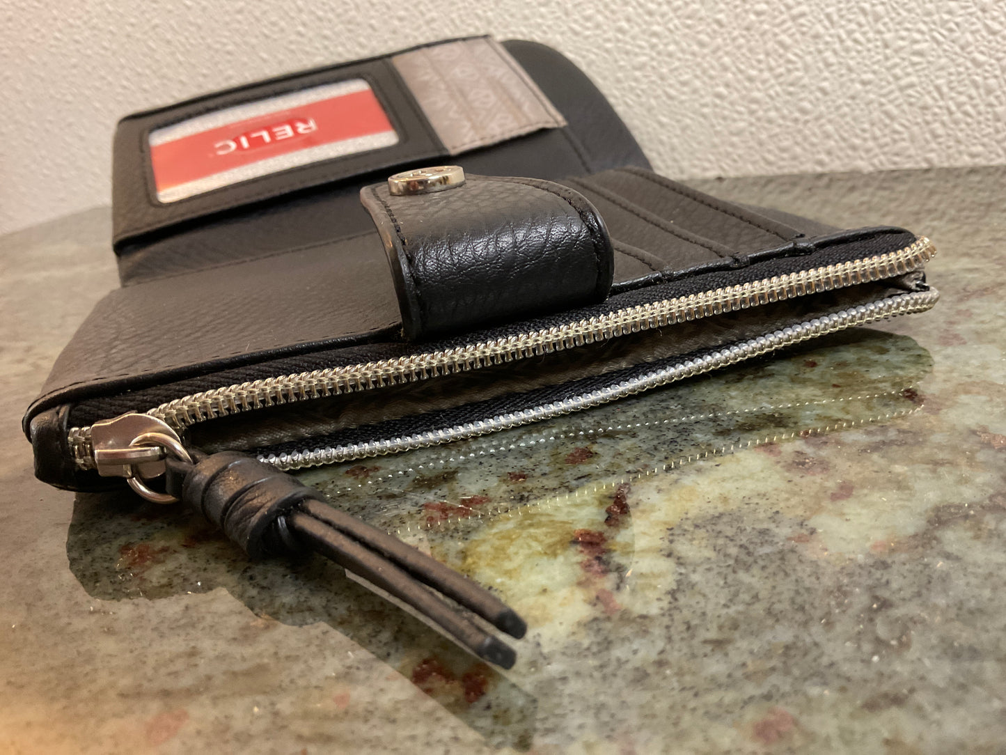 Relic Women’s Wallet with zip coin pocket