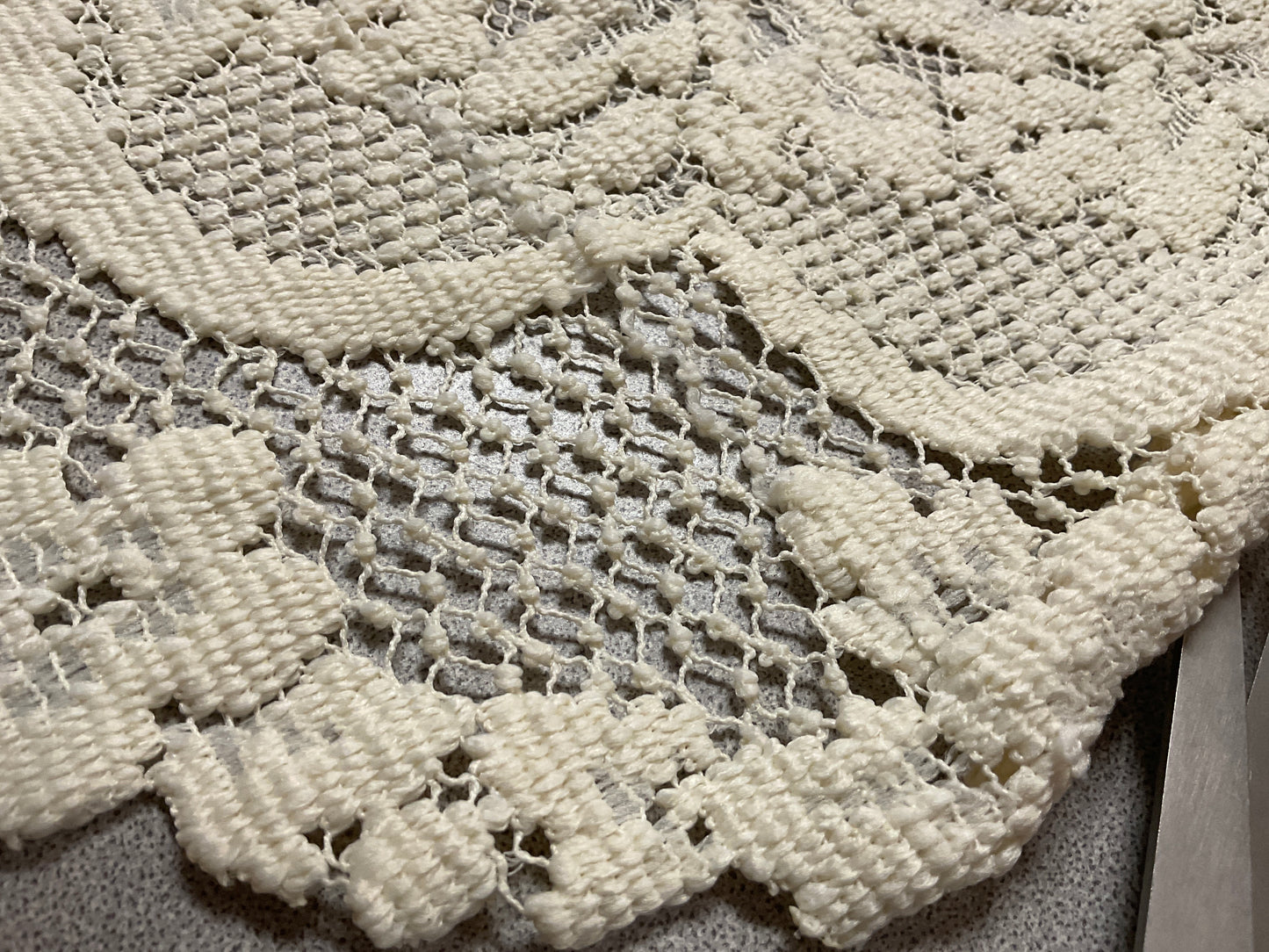Doily 18.5 x 17.5