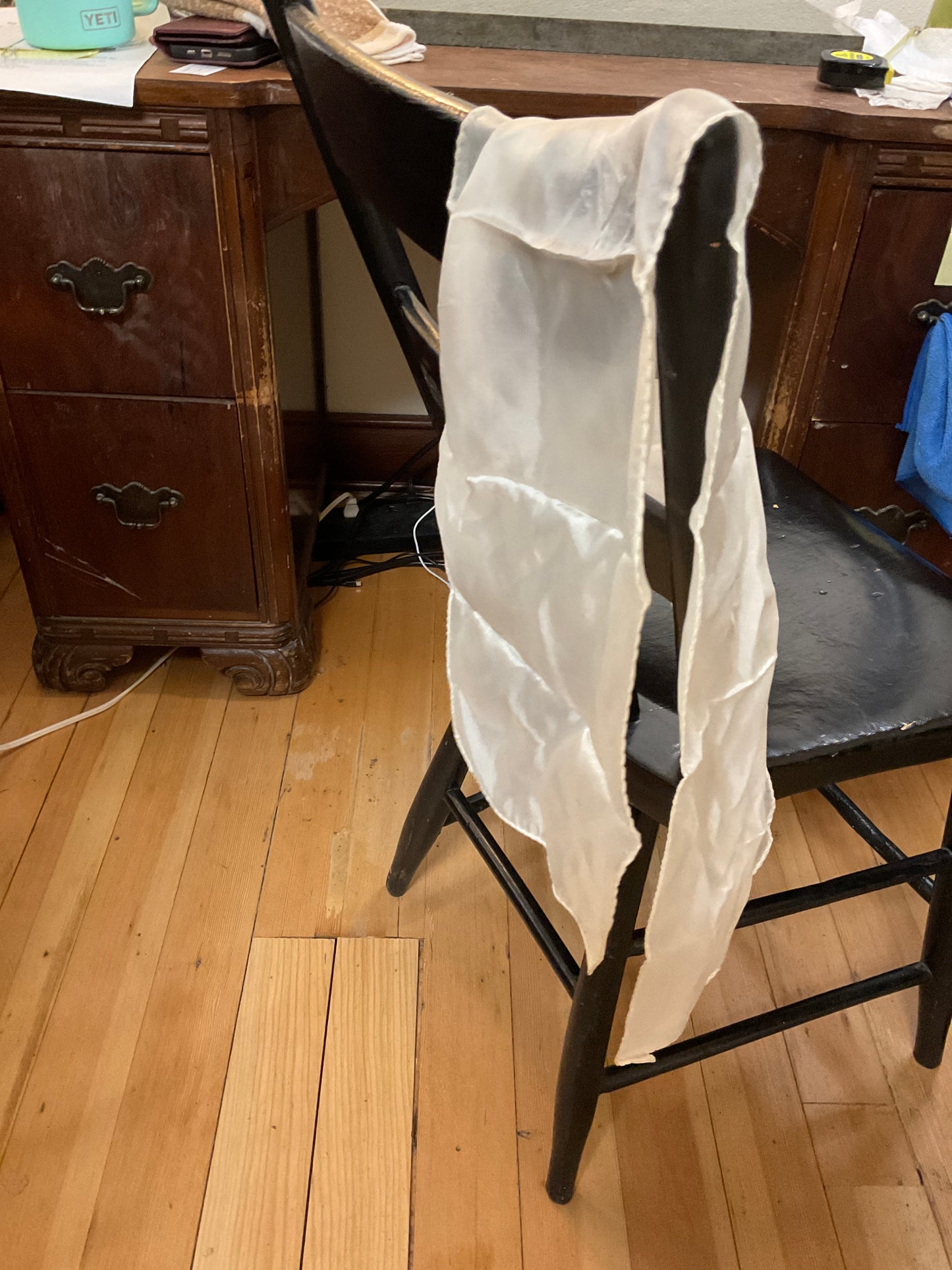 Vtg 34” Scarf