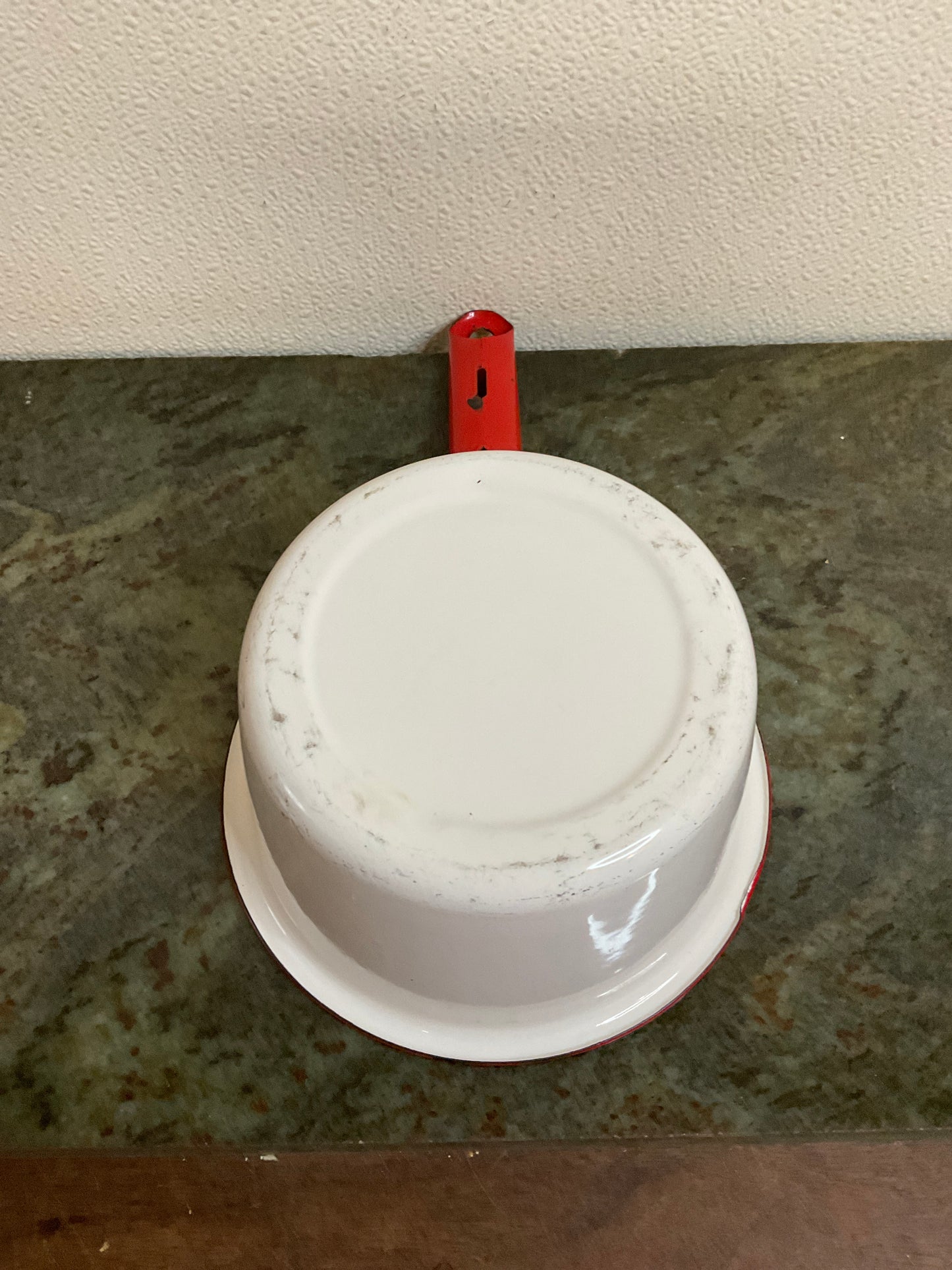 Vintage Enamelware Saucepan - Large