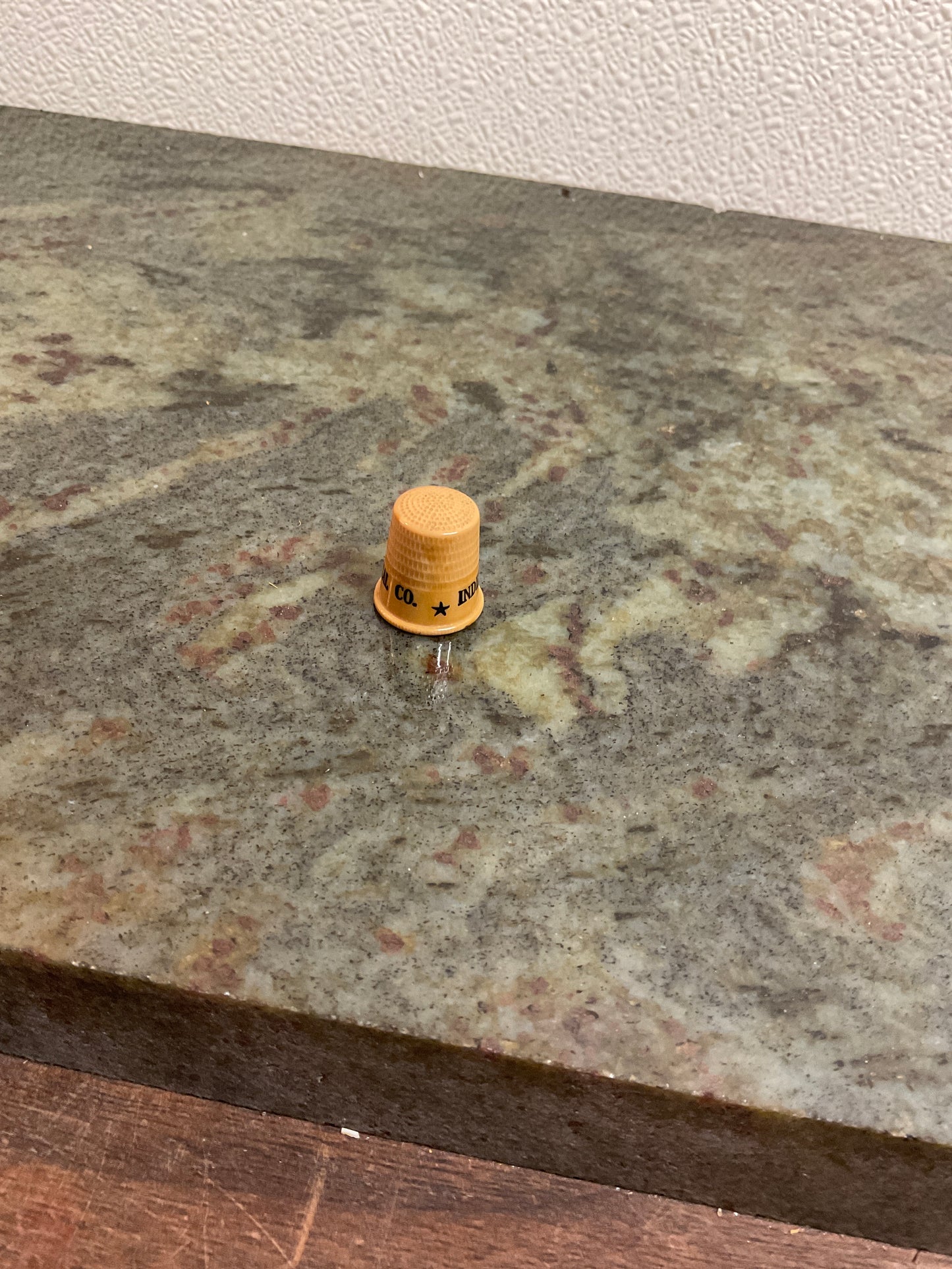 Vintage Independence Memorial Co. Plastic Thimble