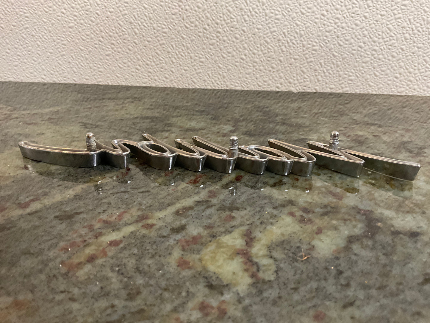Vtg Chevy Malibu Emblem