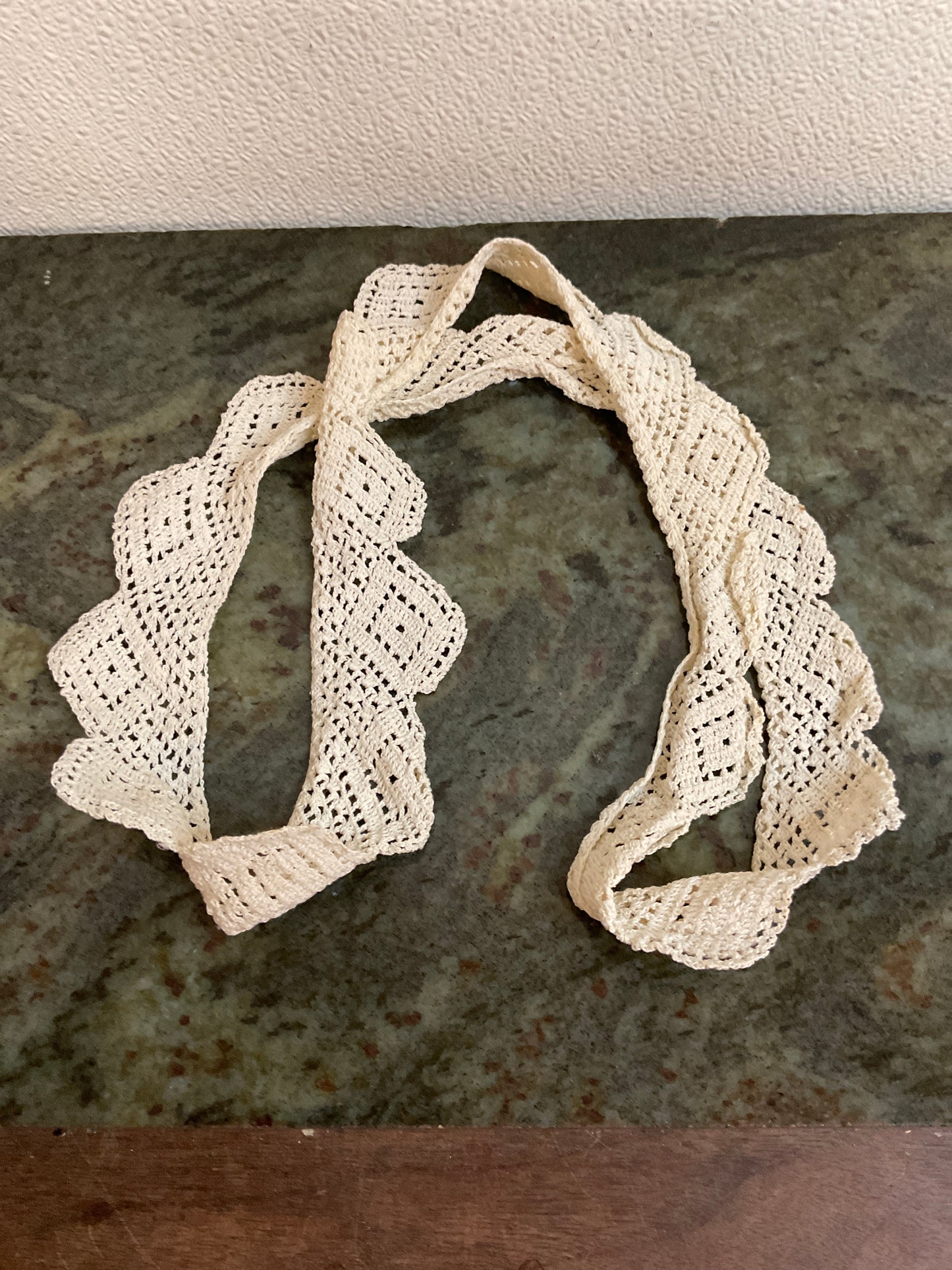 Vintage Crochet Scalloped Trim