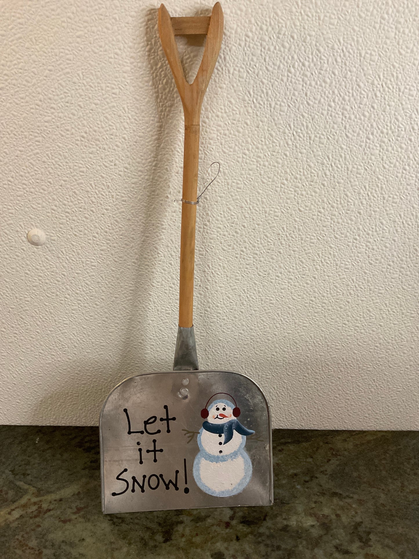 Snowman Shovel