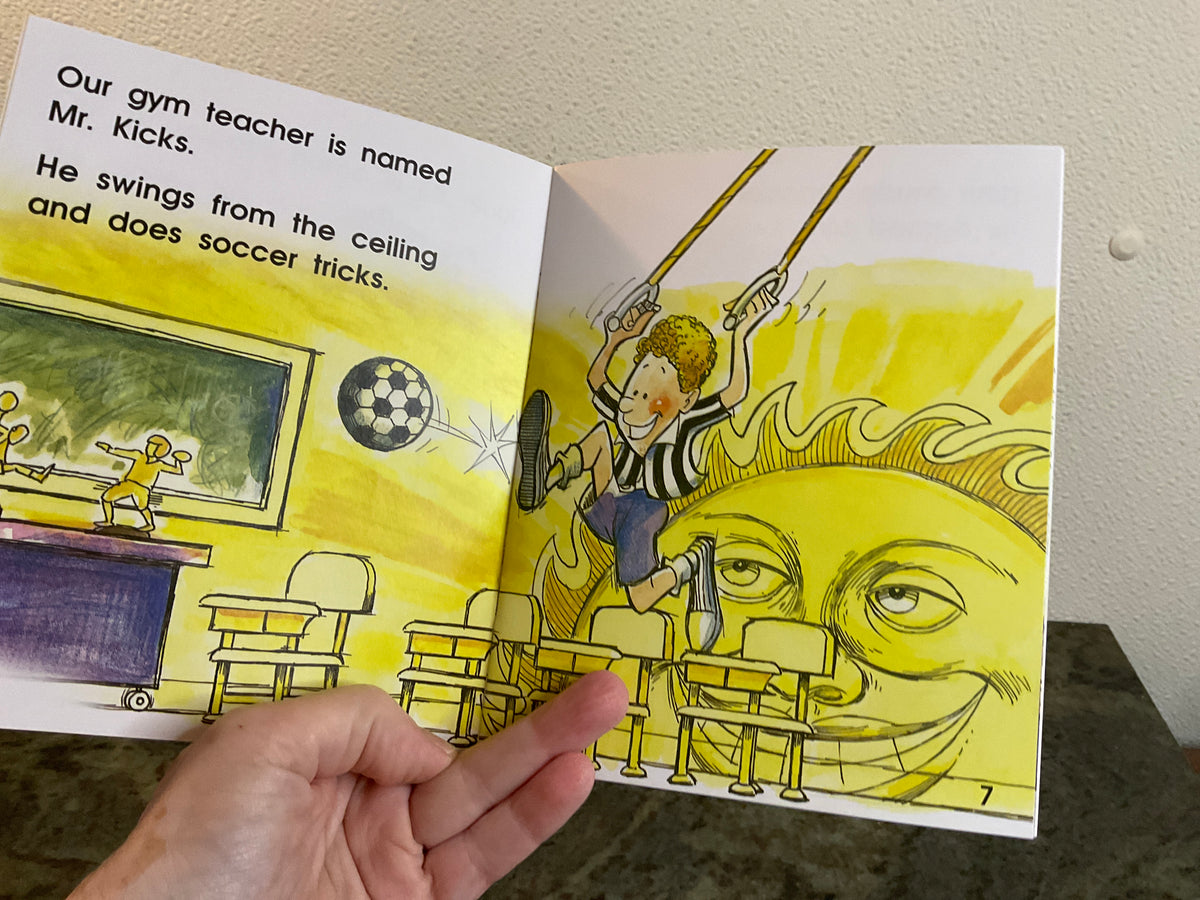 Book Peekaboo School Is Cool
