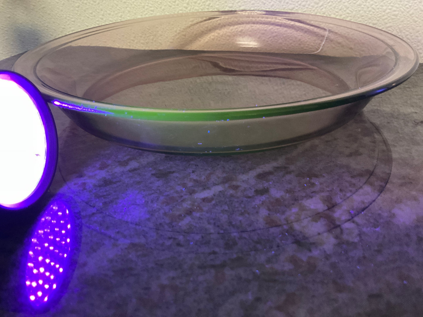 Vintage Uranium 9” Pyrex Pie Plate