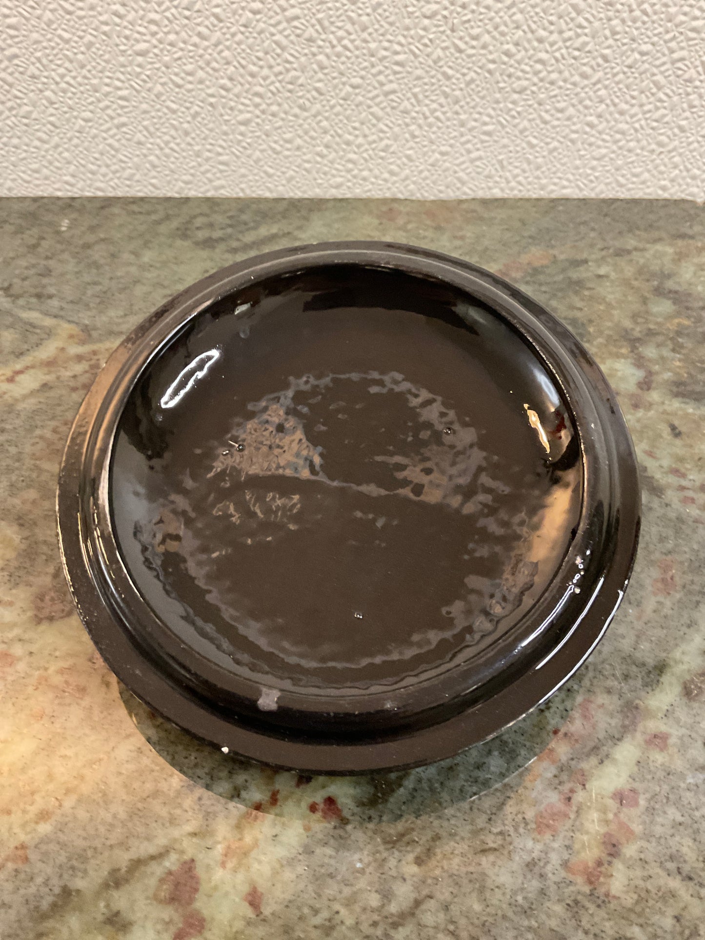 4.5”/5” x 1.5” H Black Lid