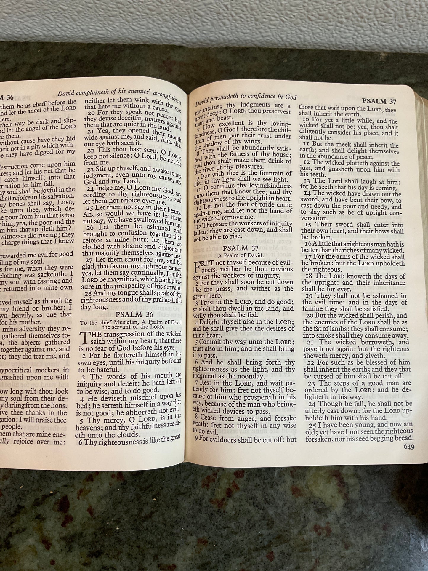 Vintage Oxford Holy Bible with Box