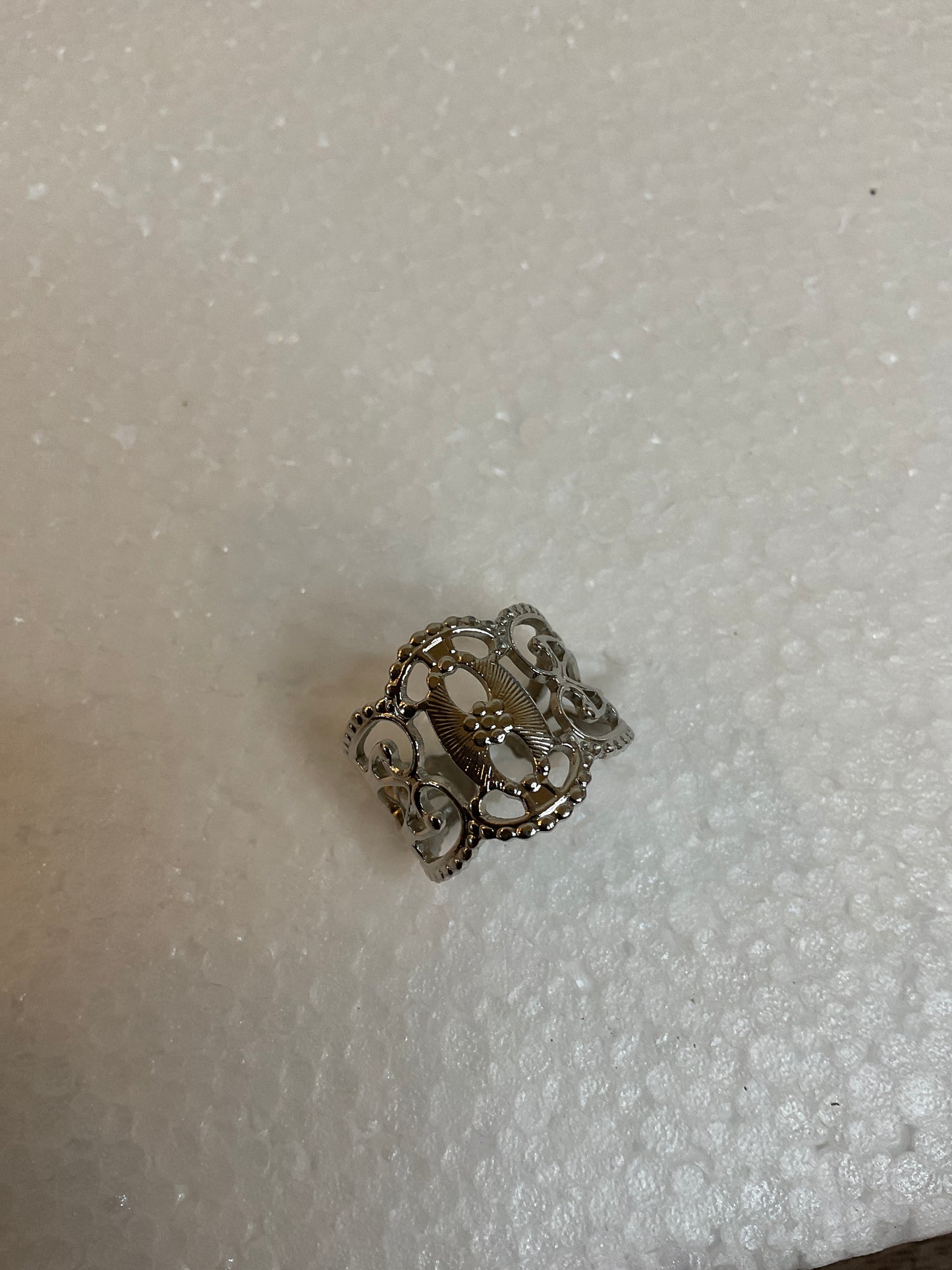 Vintage Sarah Coventry Filigree Ring