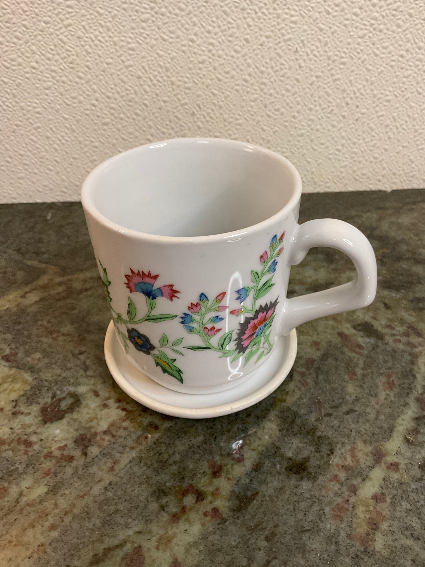 Vintage Mug/Lid/Coaster Tea/Coffee Set