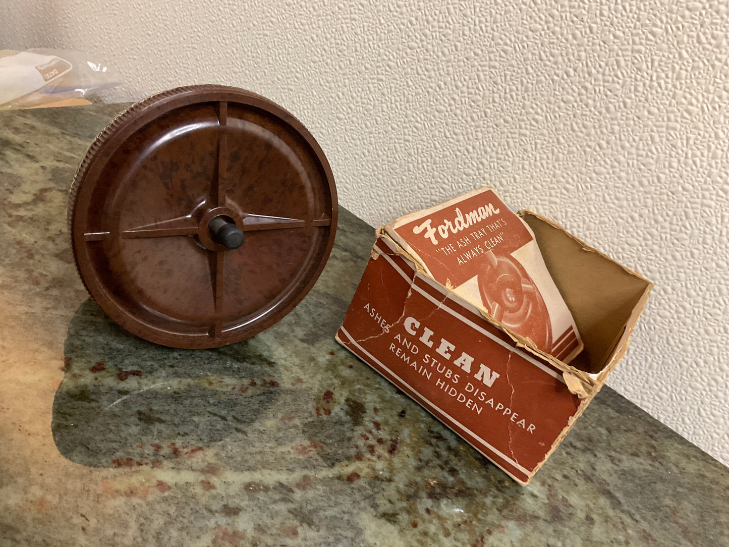 Ford an Odorless Ash Tray with advertising