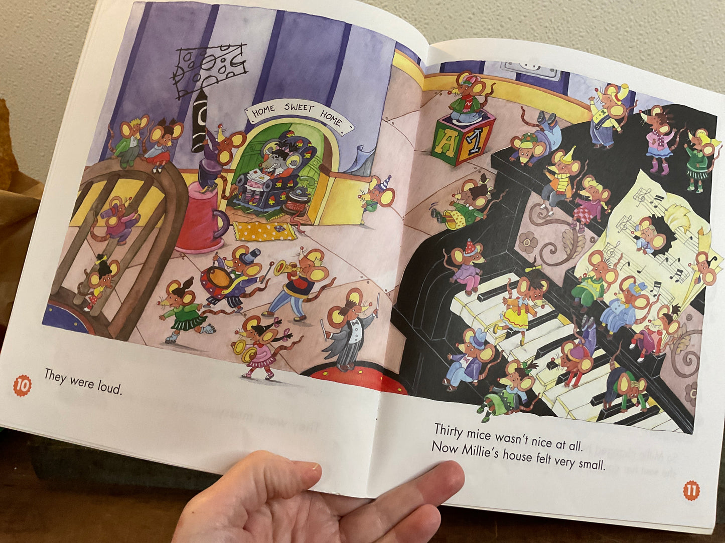 Book 30 Mice Are Very Nice
