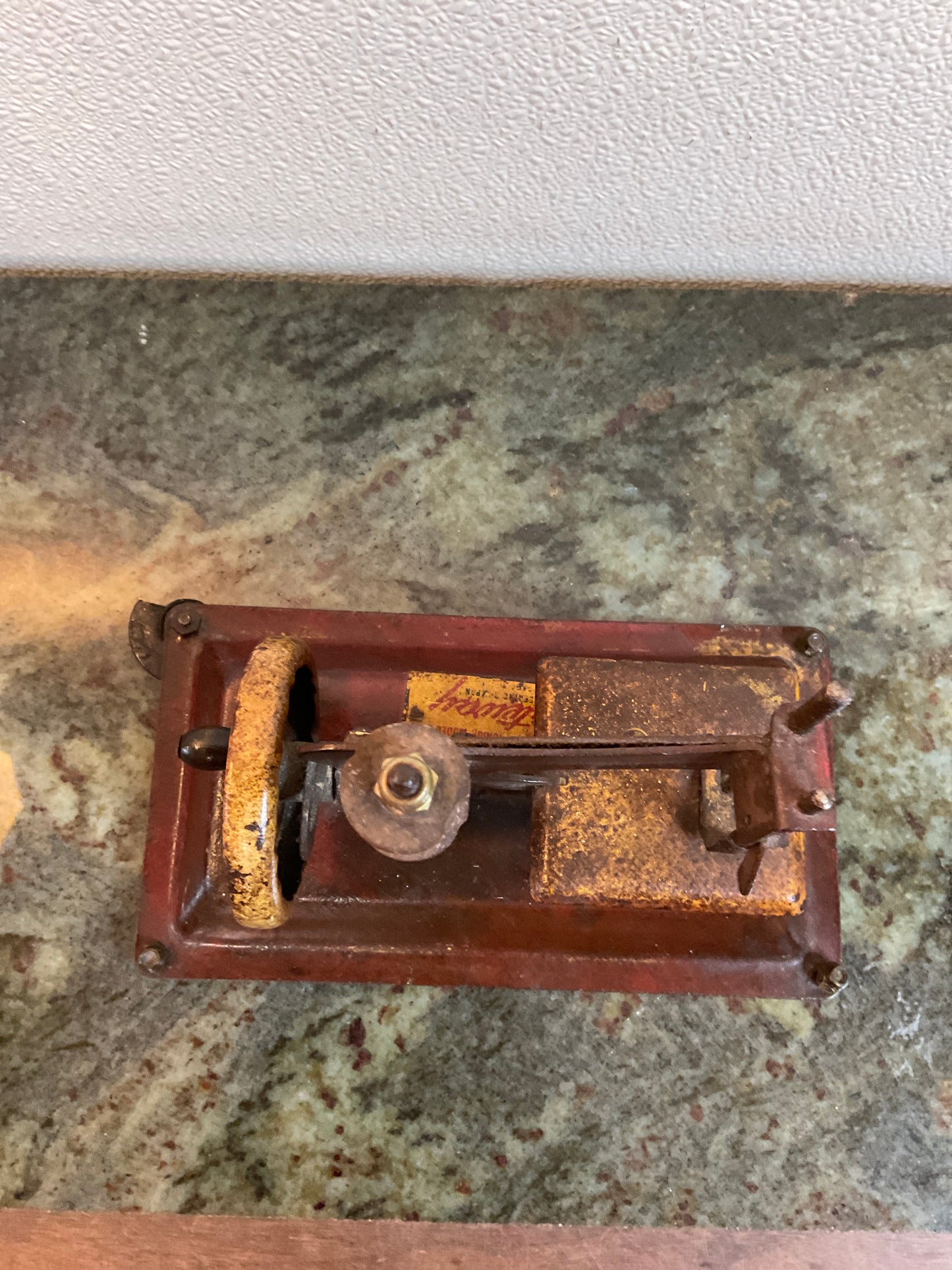 Gateway 1940’s Children’s Sewing Machine