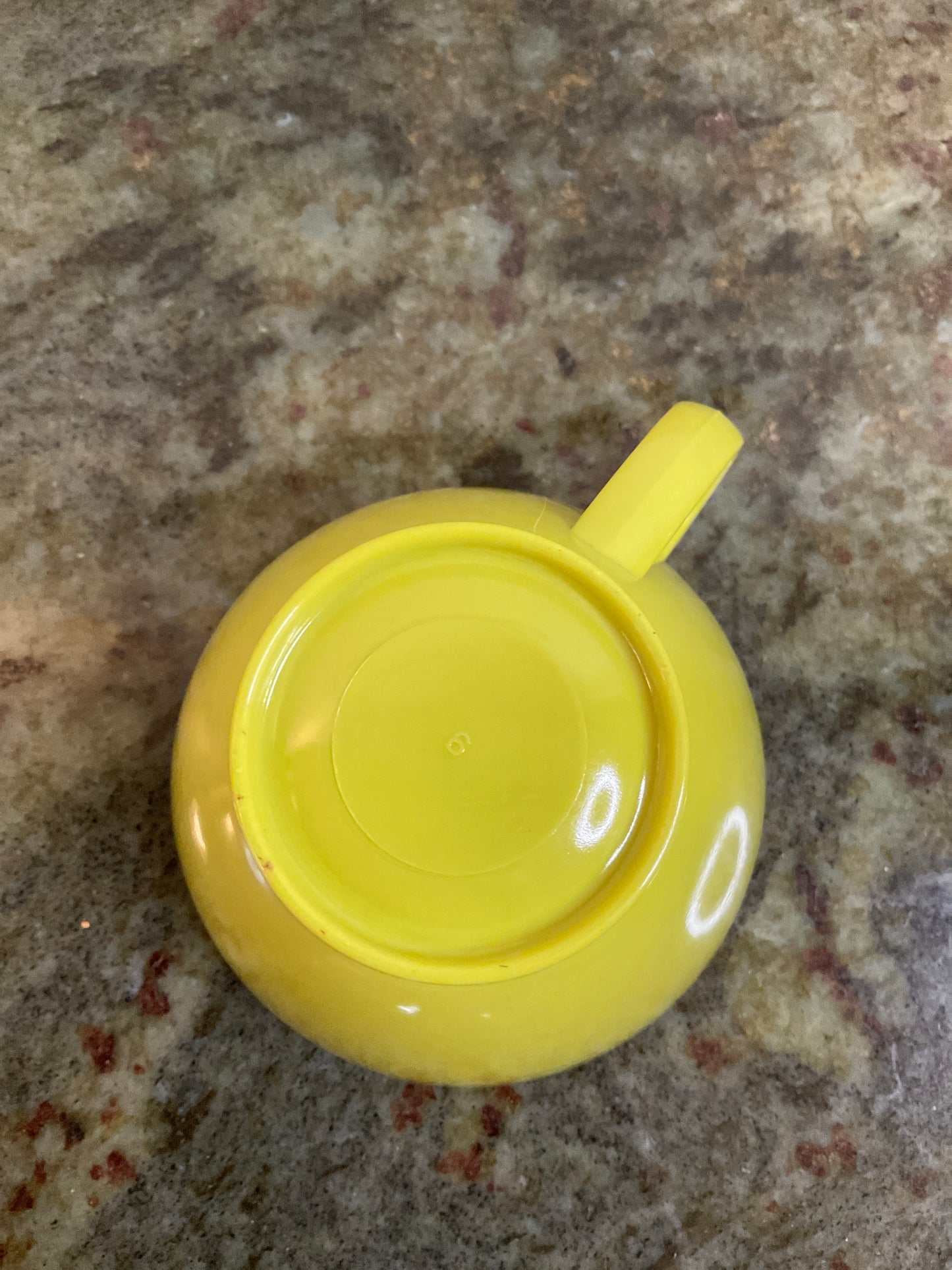 Vintage Avocado/Lime Melamine Cups