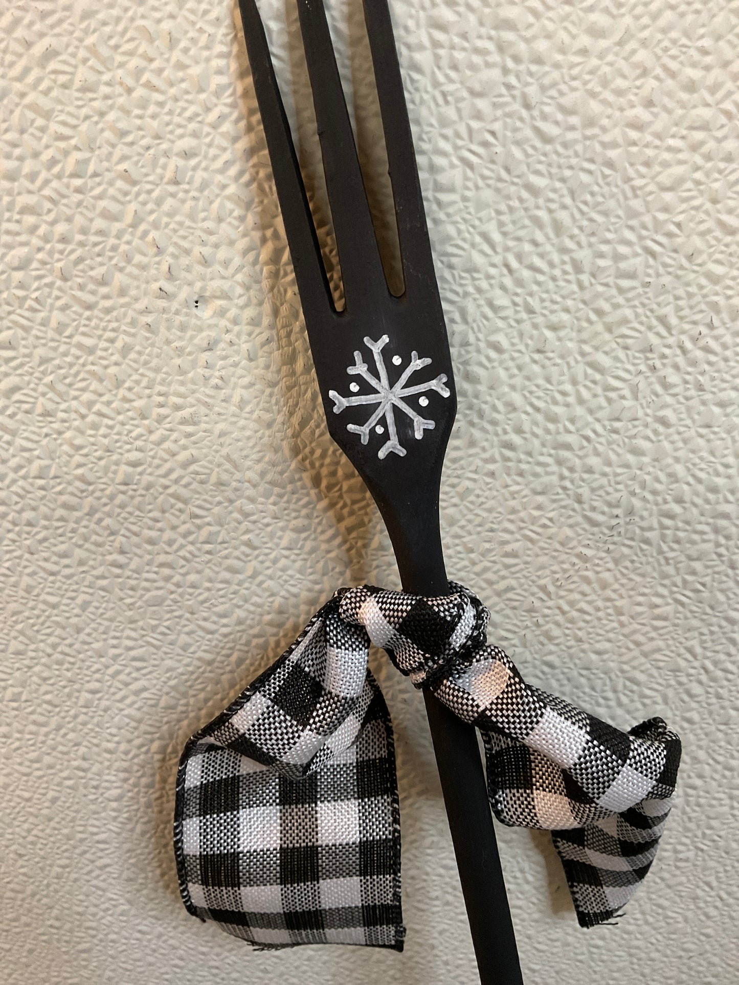 11” Black Wood Fork w/Snowflake Design