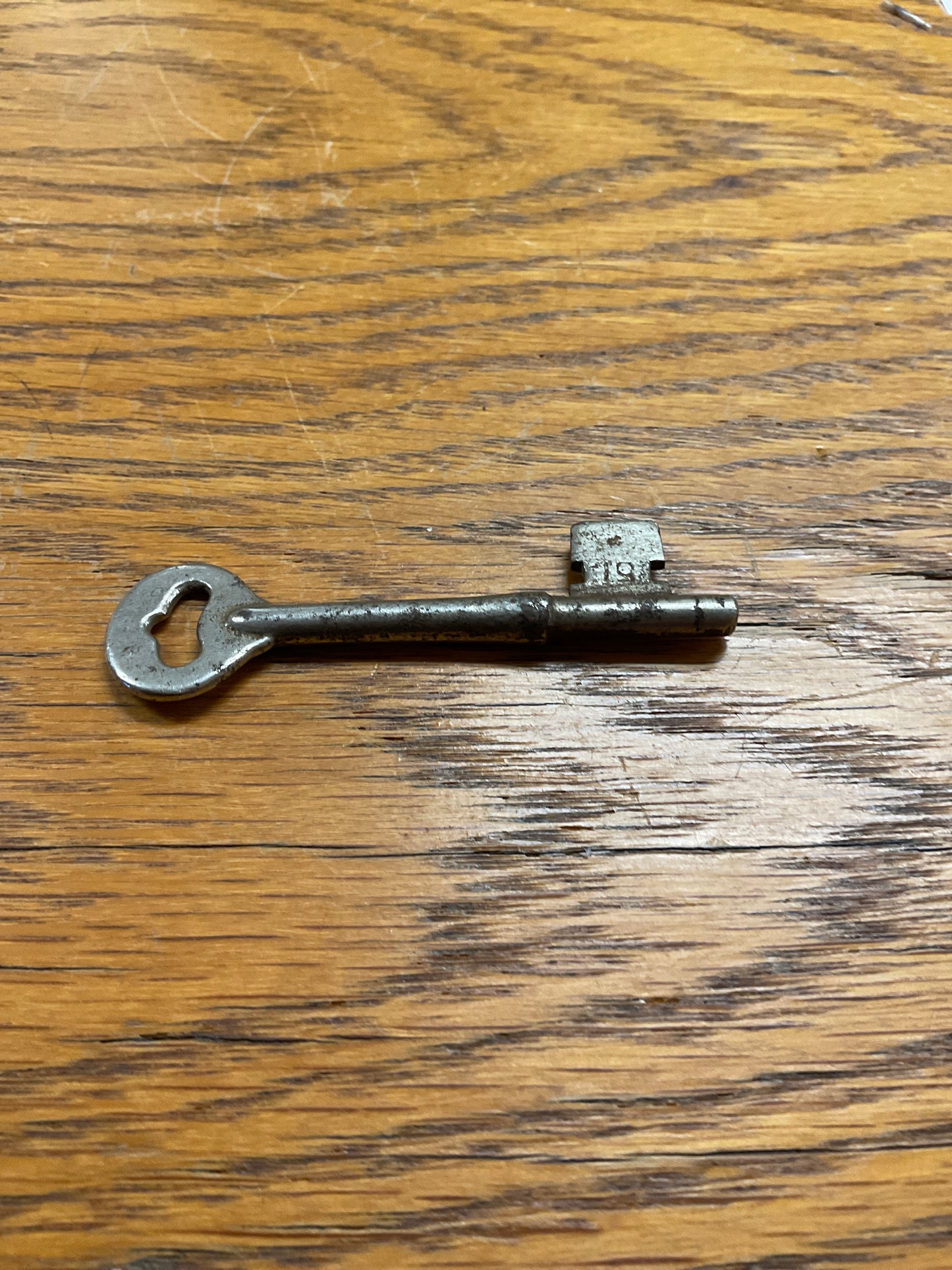 Vintage Skeleton Keys
