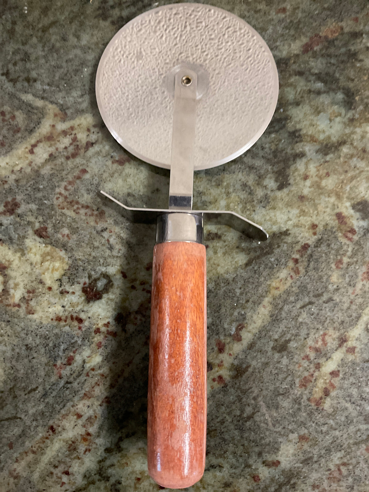 Stainless Steel Wood Handle Pizza Cutter