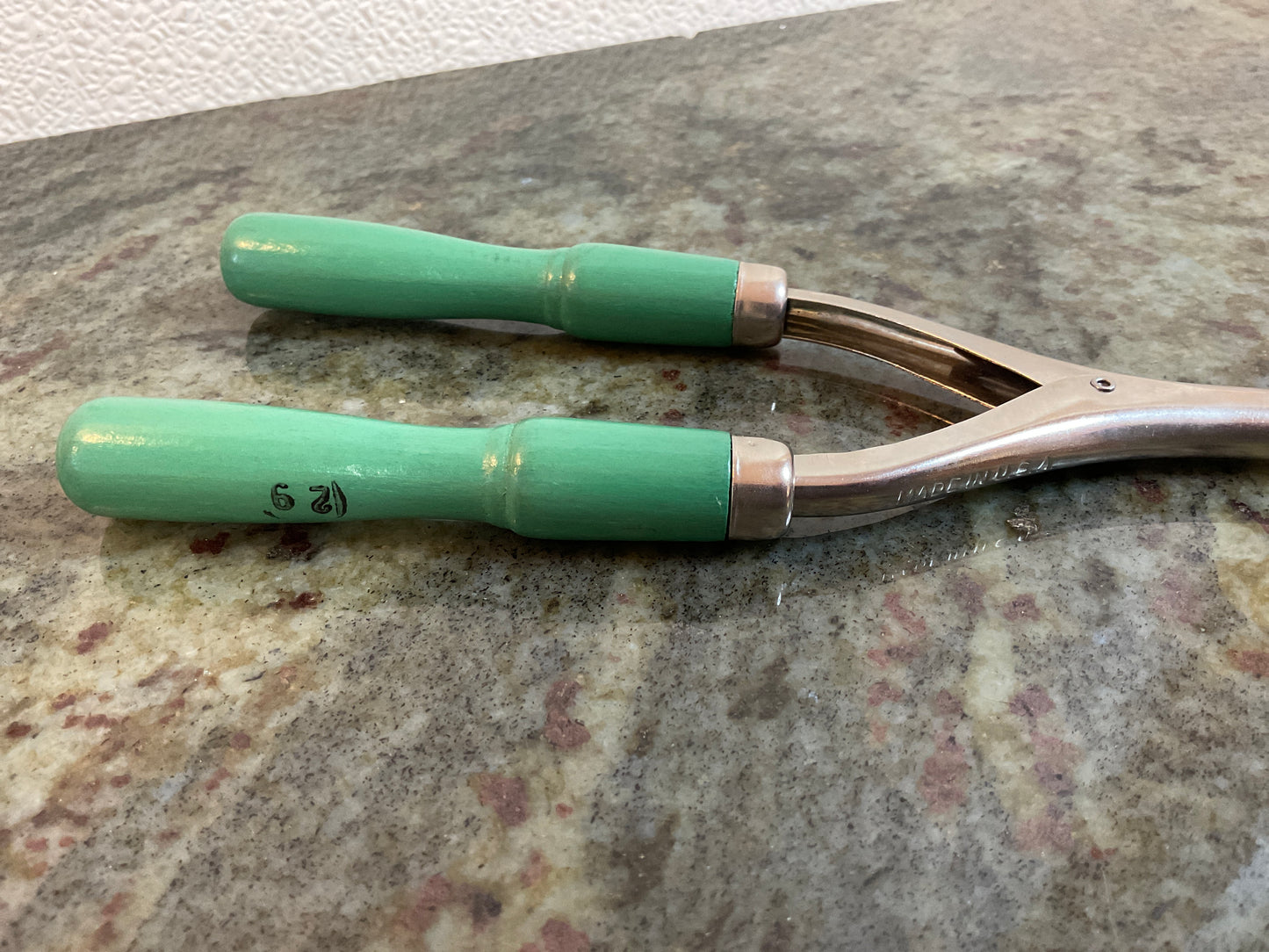 Vintage Metal Curling Iron