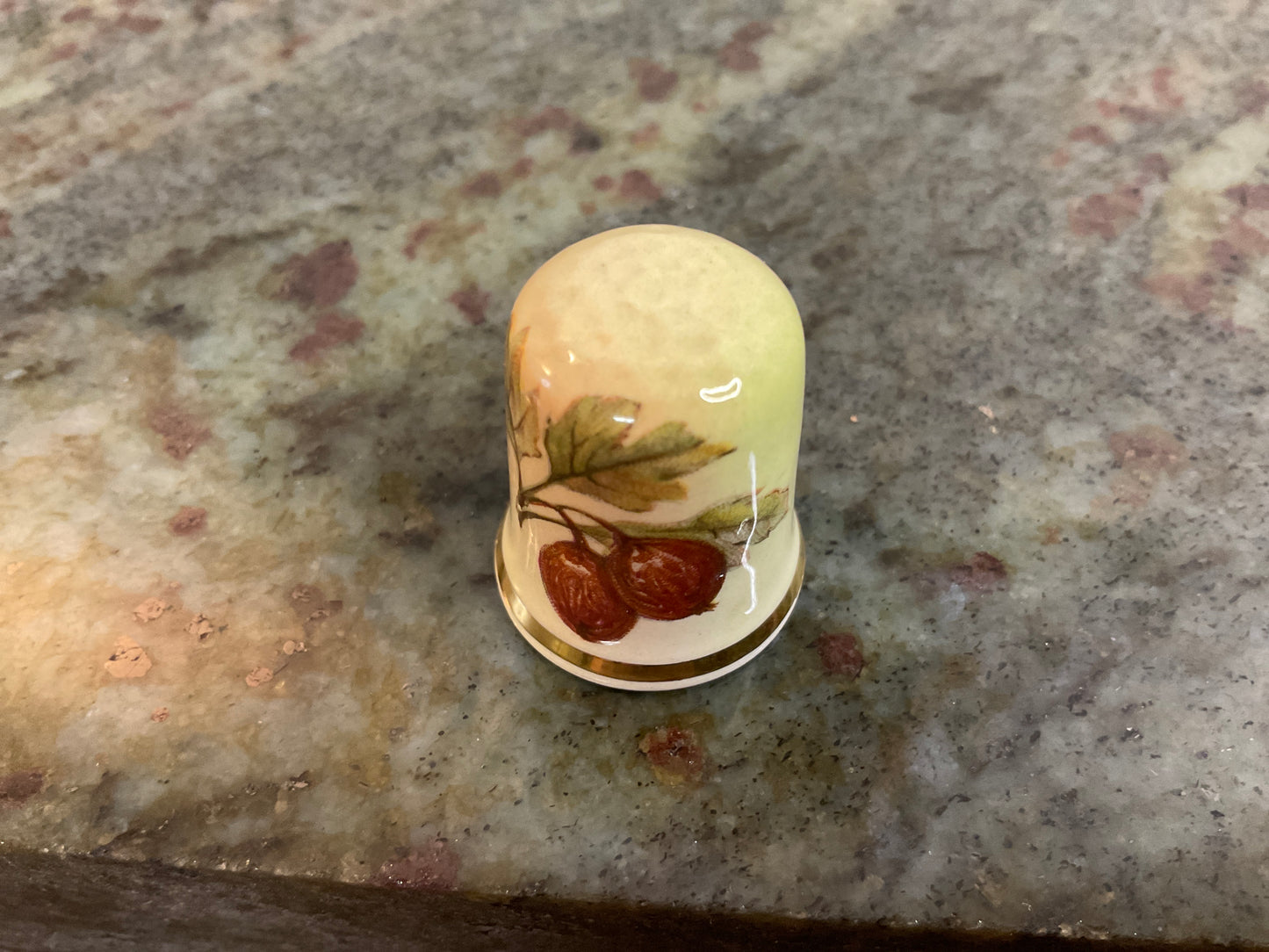 Ventase Porcelain Berry Thimble by Palissy