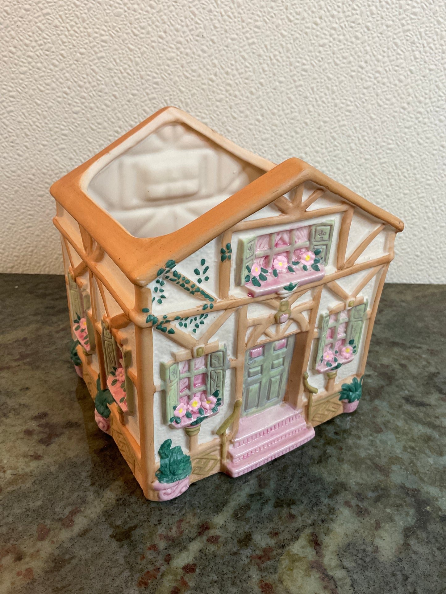 Vintage FTD Cottage Planter