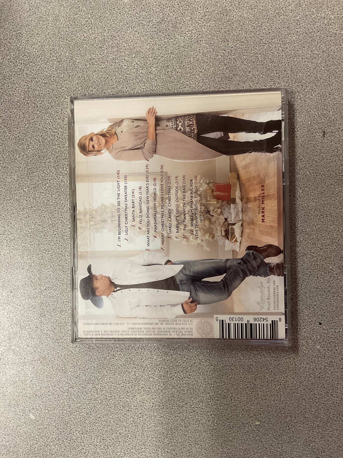 CD Christmas Together Garth Brooks & Trisha yearwood