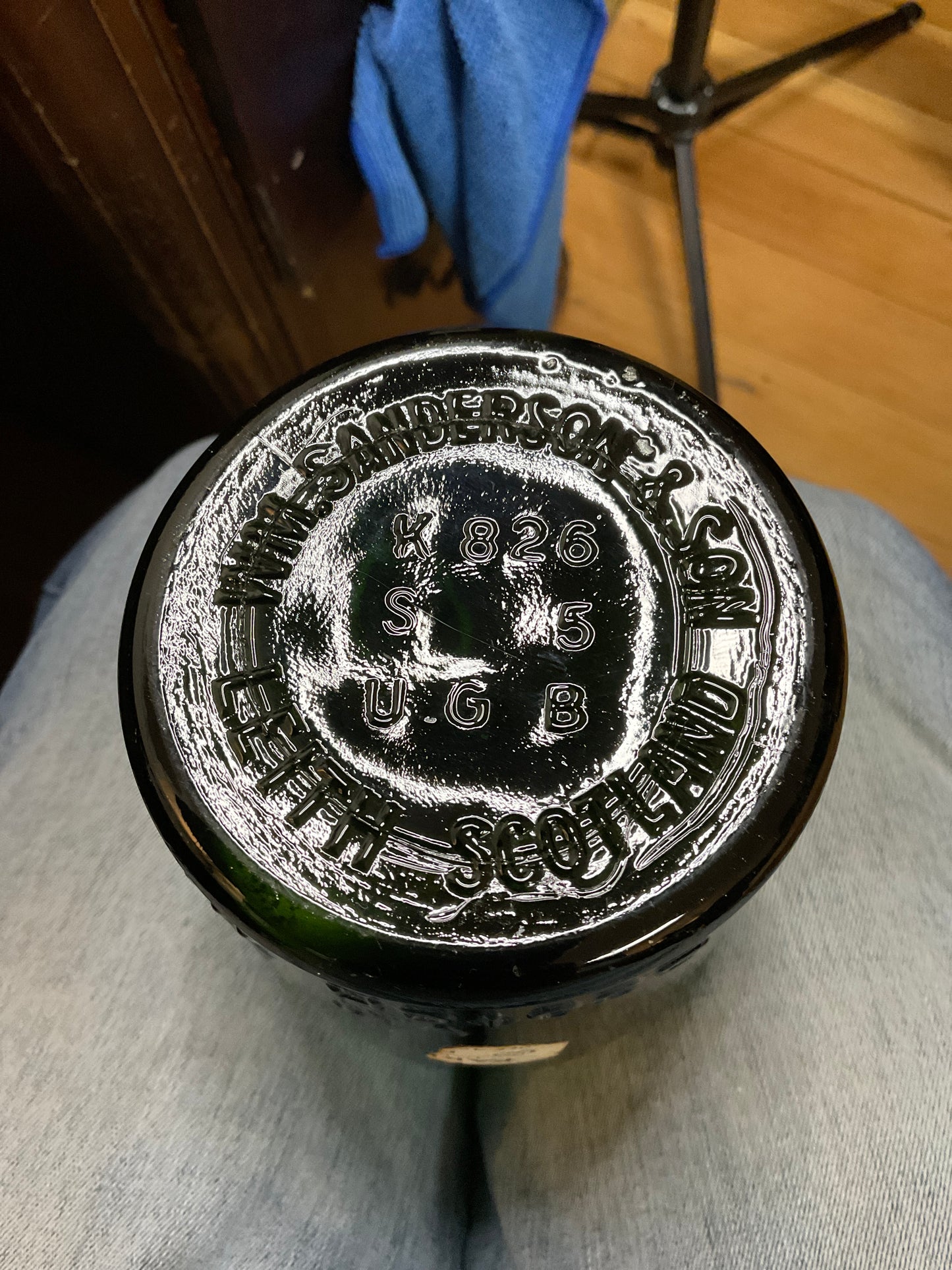 Vtg Scotch Whiskey Bottle  Vat 69