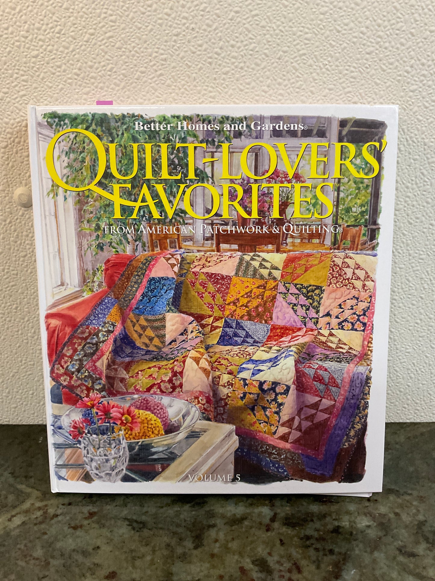 Book Quilt-Lovers’ Favorites Vol 5 2005