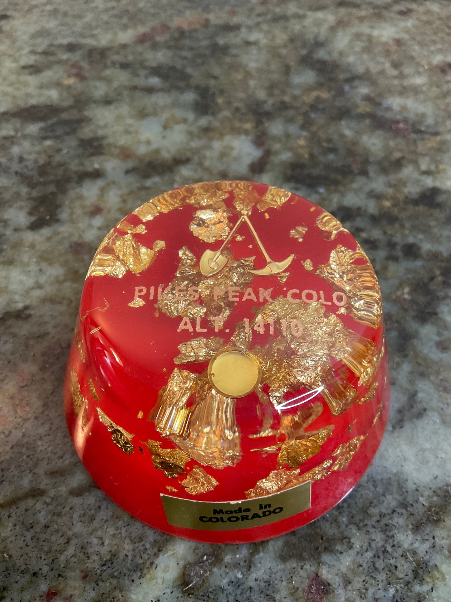 Paperweight red