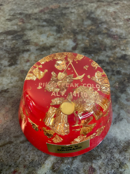 Paperweight red