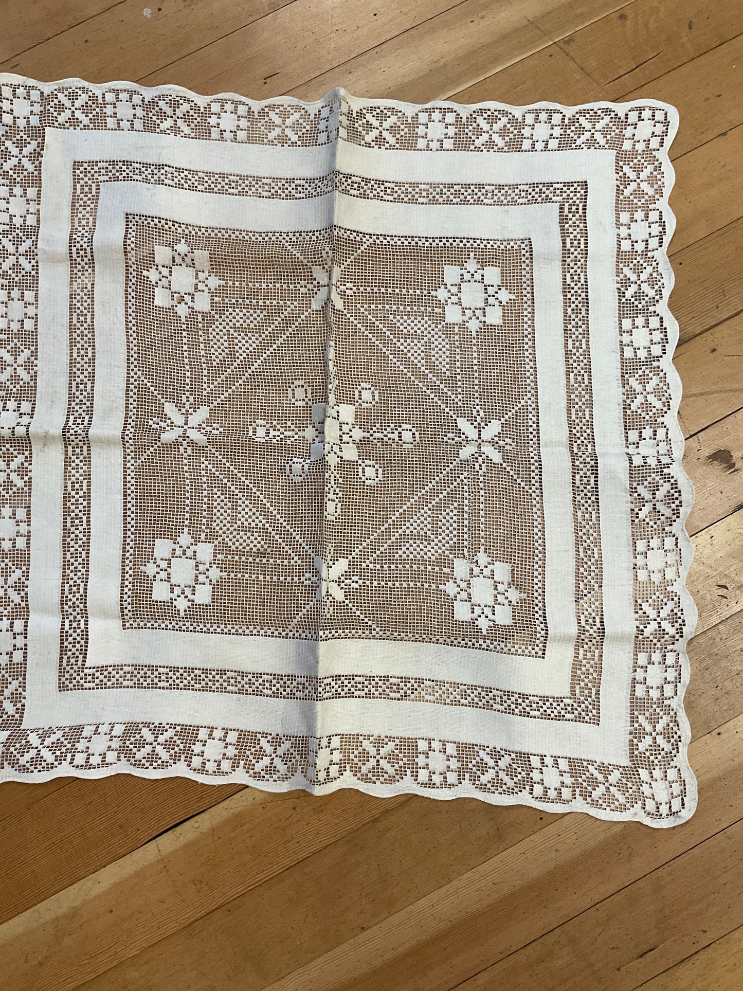 Vintage Lace Tablecloth 28” X 28”