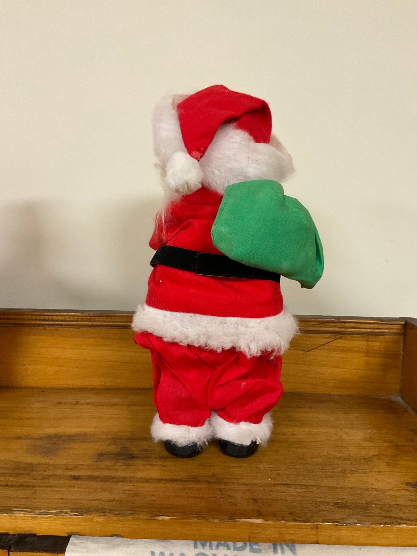 Wind Up Musical Motion Santa