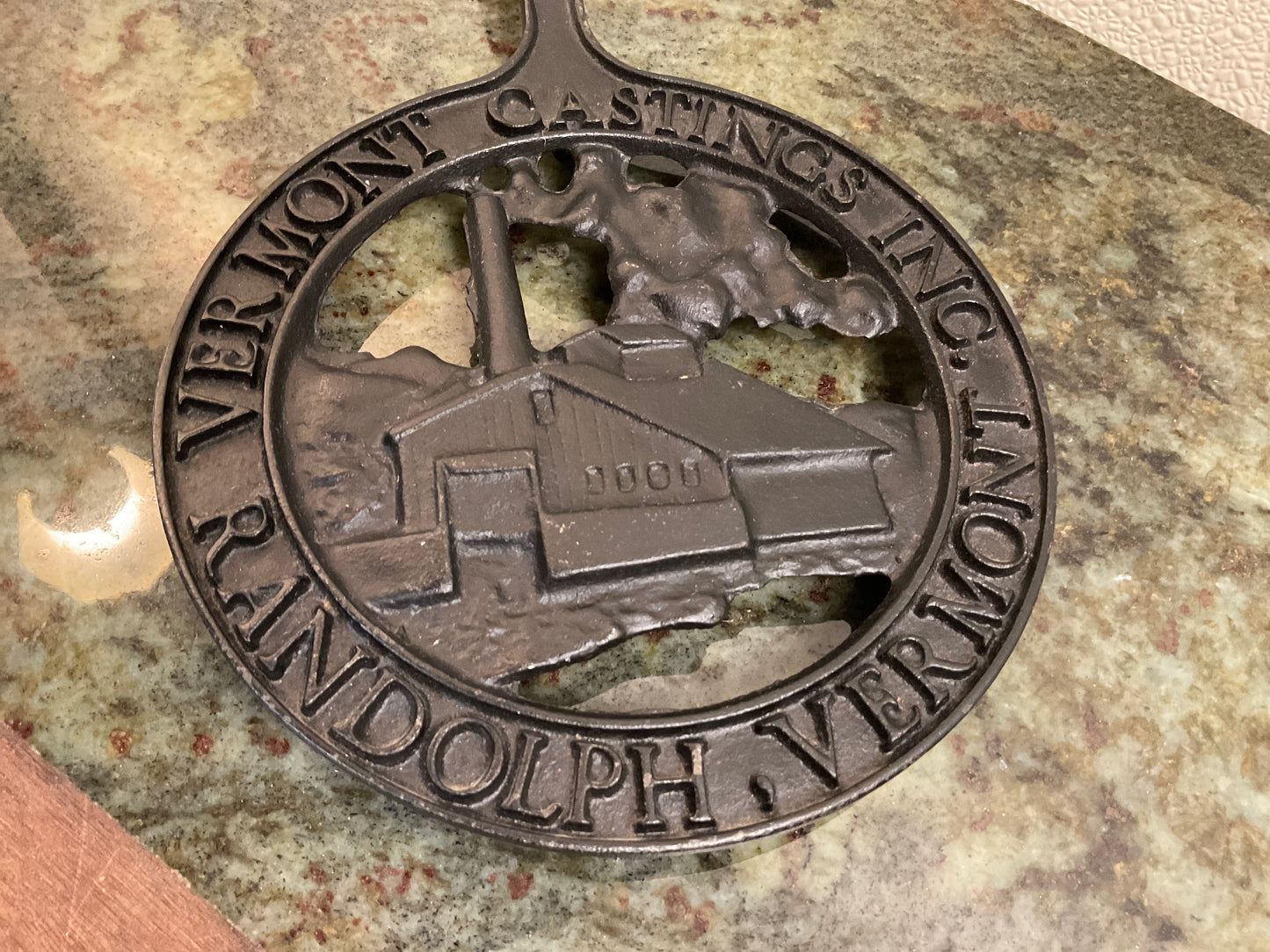 1978 Cast Iron Trivet Vermont Casting Inc.