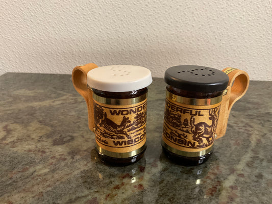 Salt & Pepper Wisconsin Mug Set