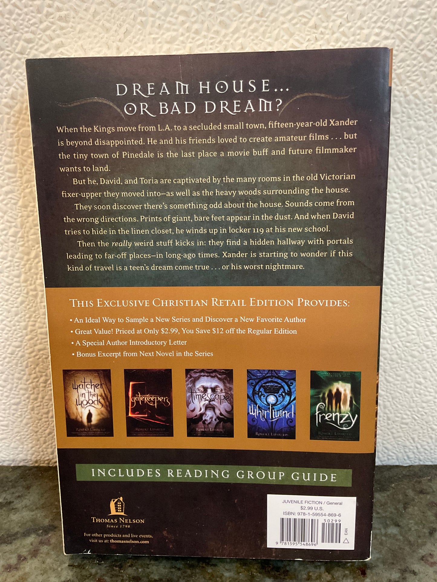 Book House Of Dark Shadows