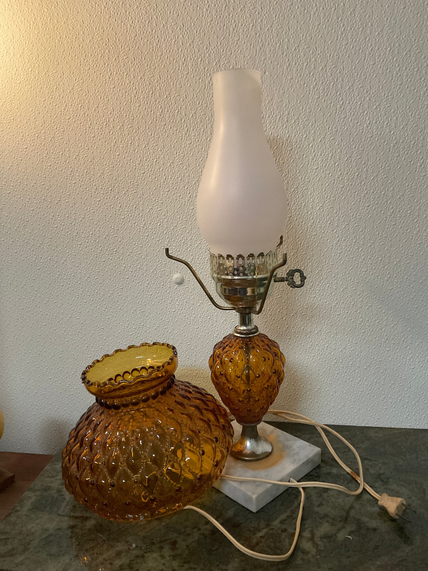 Vintage Fenton Amber Glass QuiltedElectric Lamp