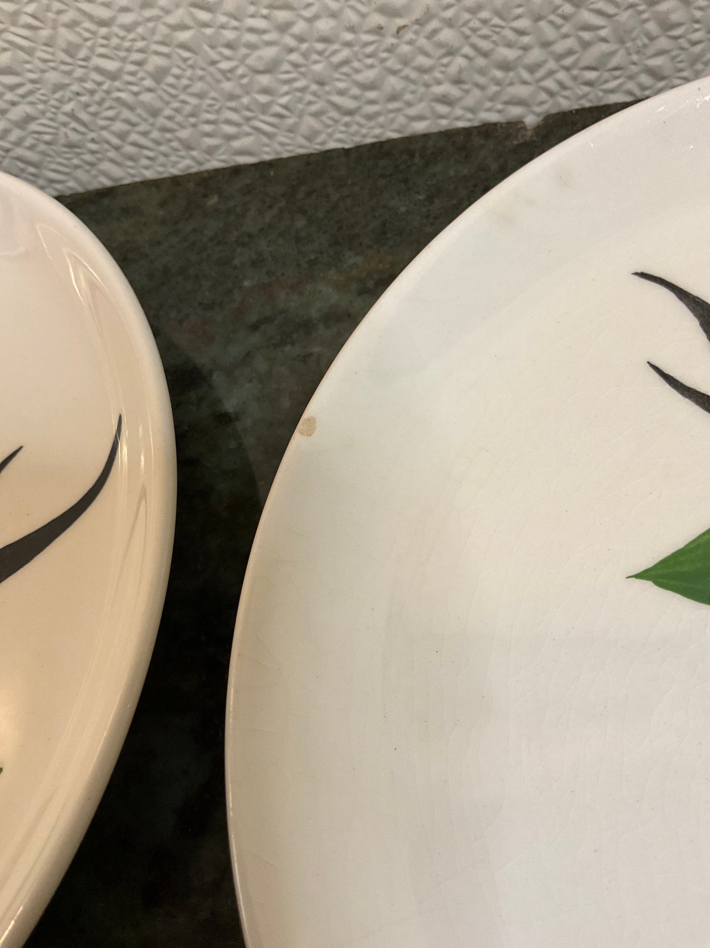 Vtg Dixie Dogwood Set 4 Cups and 3 Saucers