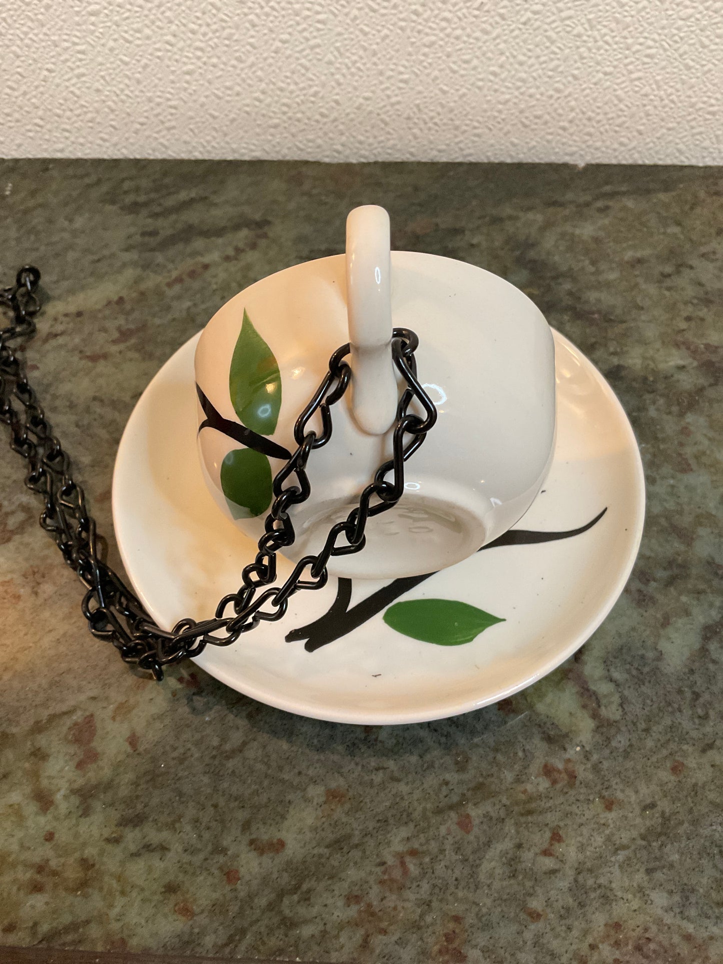 Teacup Birdfeeder