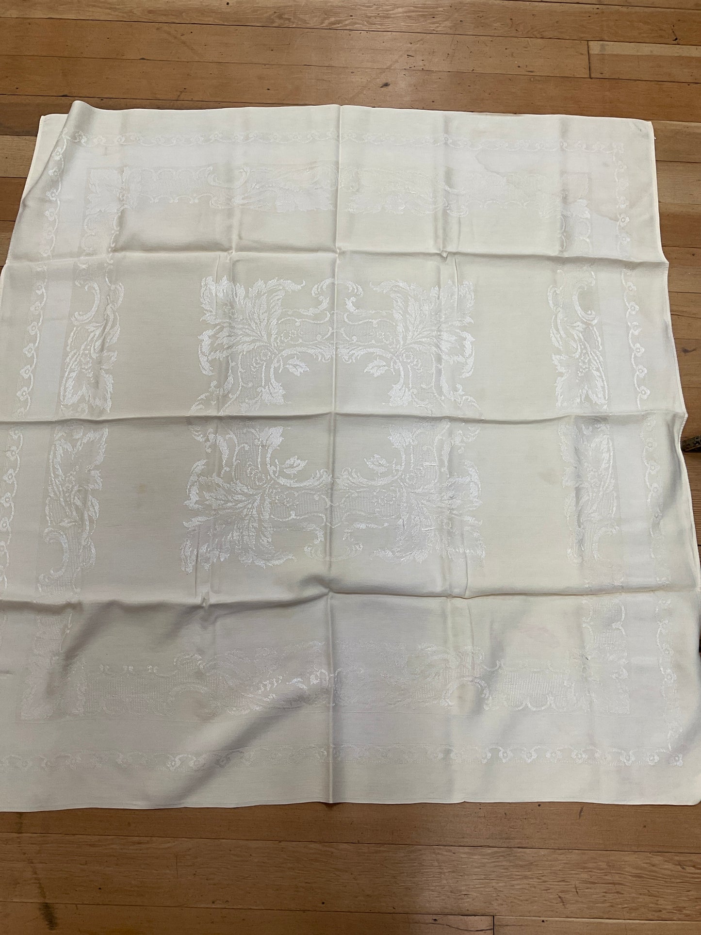 Vintage Linen Damask Table Cloth