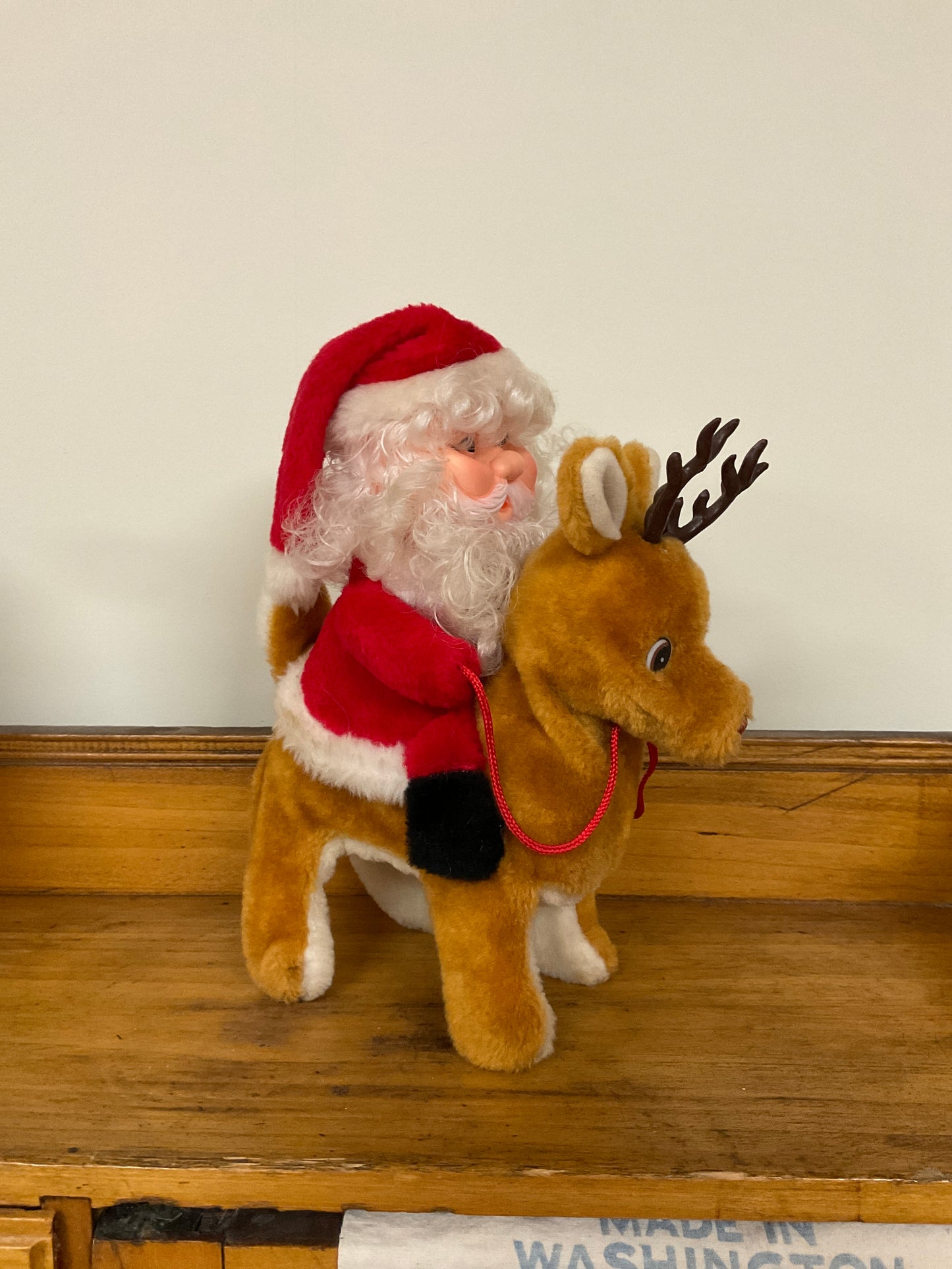 1985 Santa on Reindeer