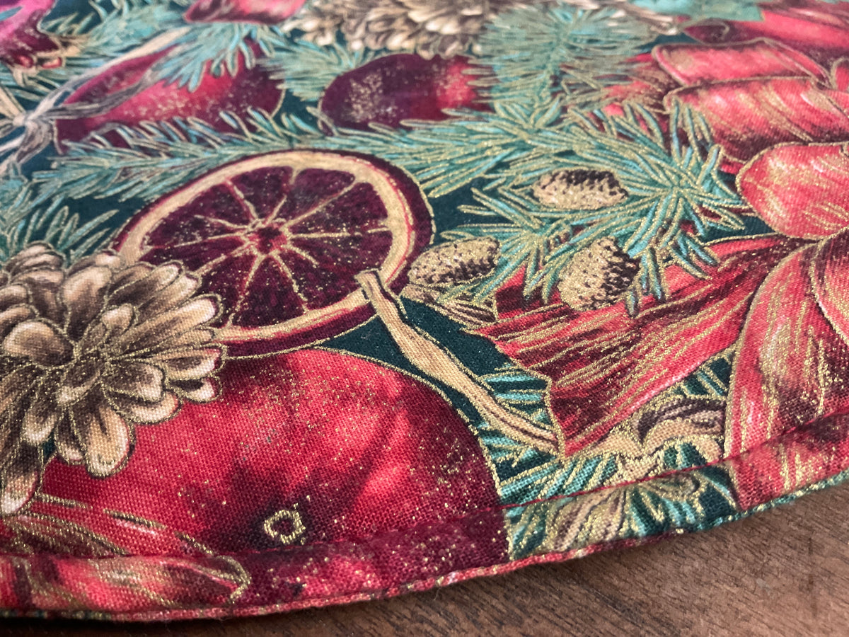 Round Holiday Fabric Mat