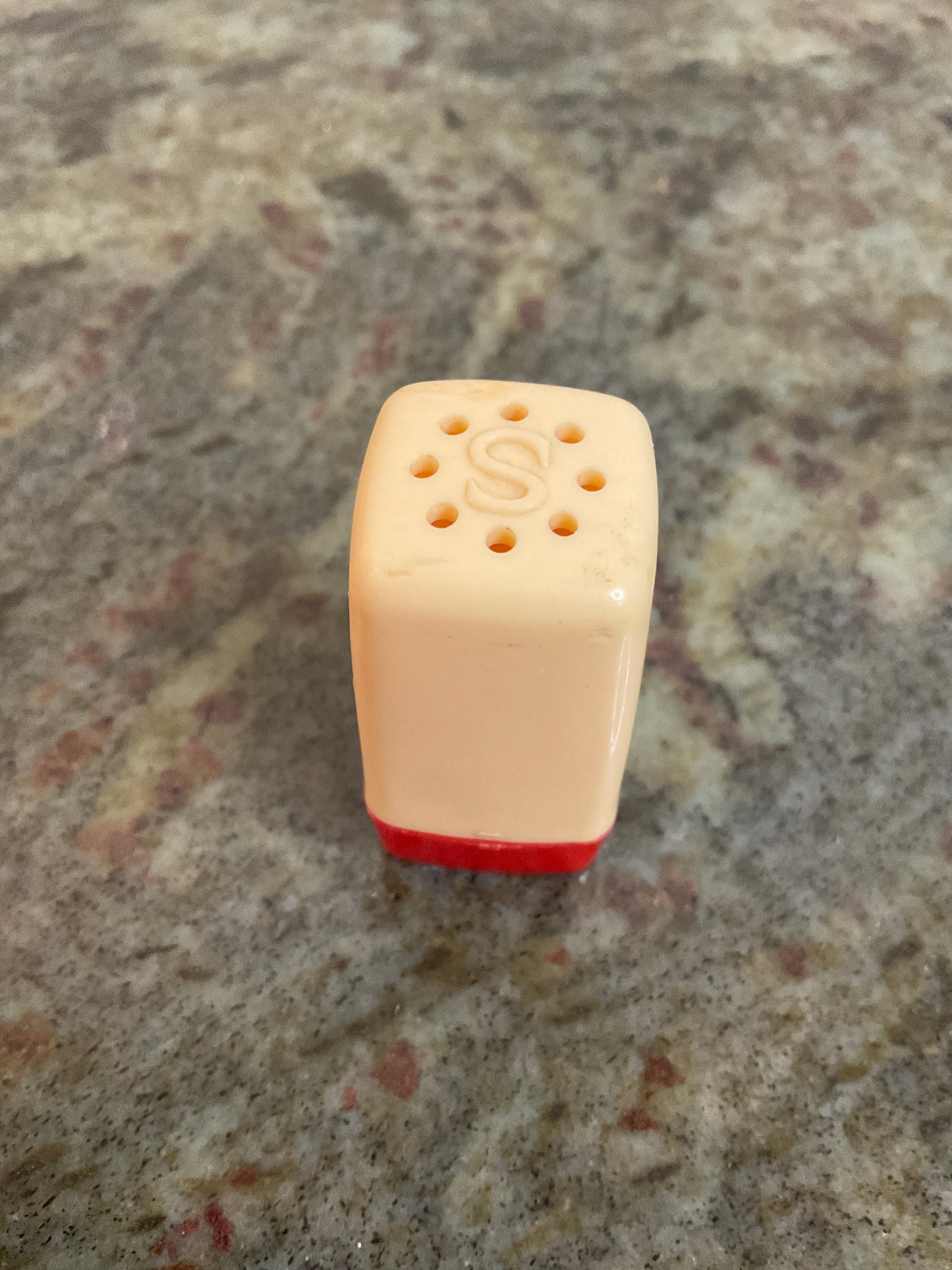 Vintage Federal Tool Cream Salt Shaker