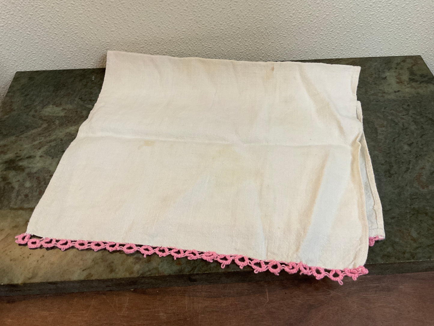Vtg Embroidered Tea/Dish Towel