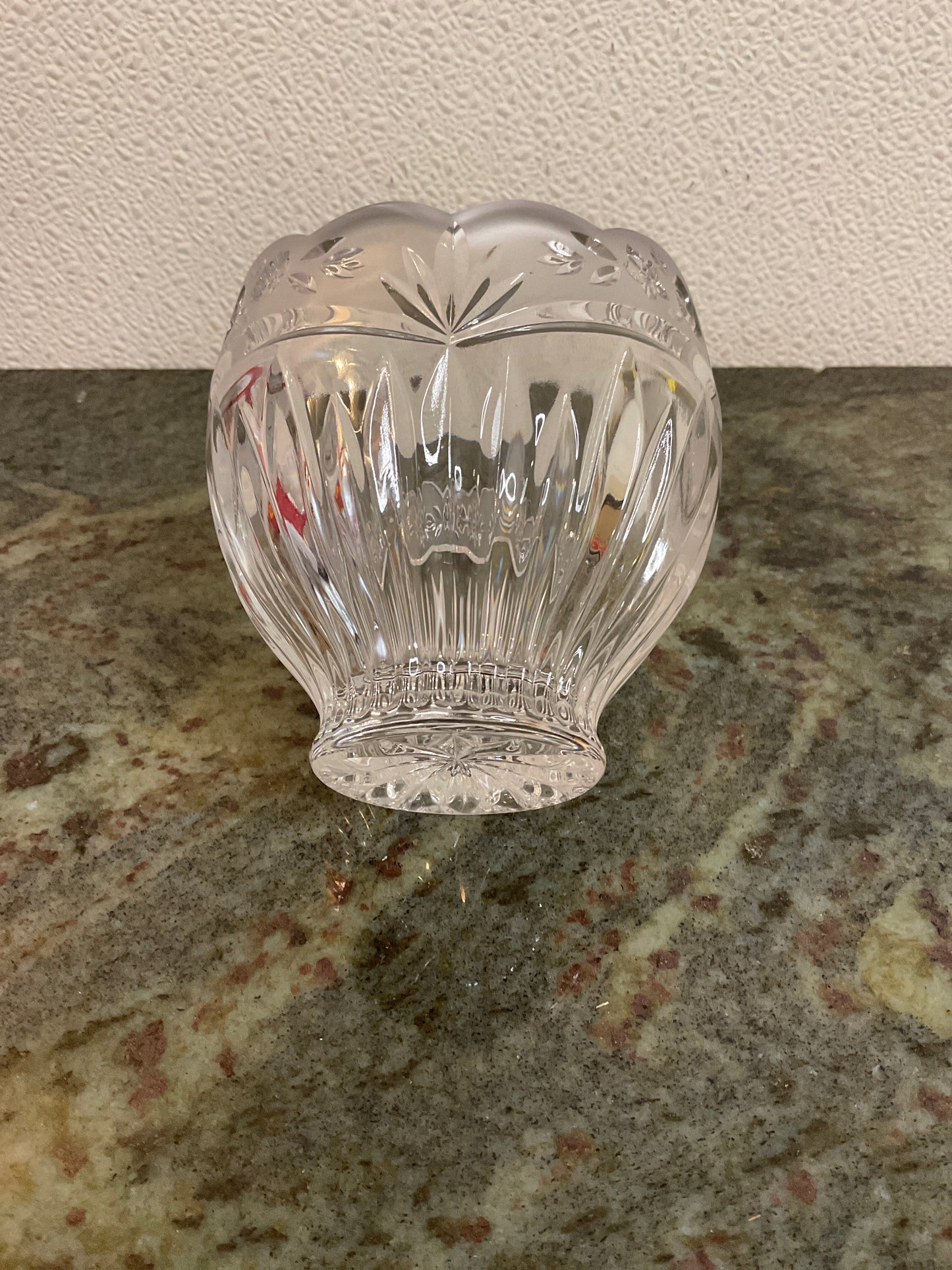Vintage Oneida Southern Garden Frosted Clear Glass Bowl