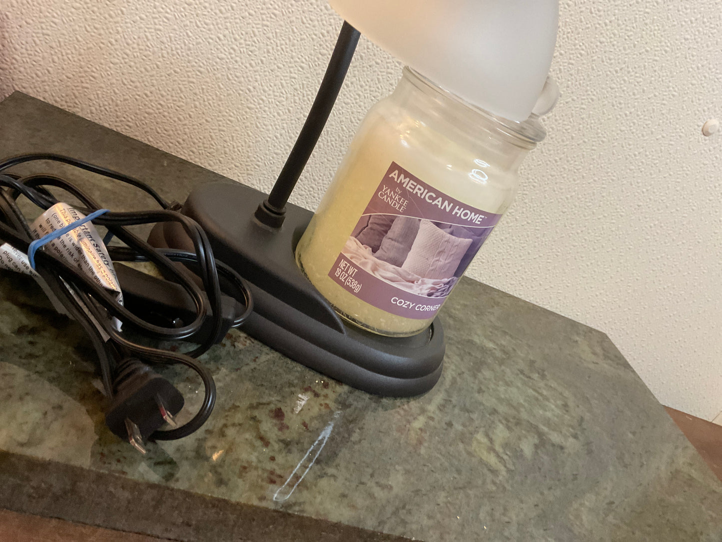 Candle Warmer Lamp w/Yankee Candle