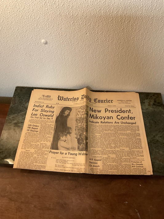 Vintage Waterloo Daily Courier November 26, 1963 Newspaper