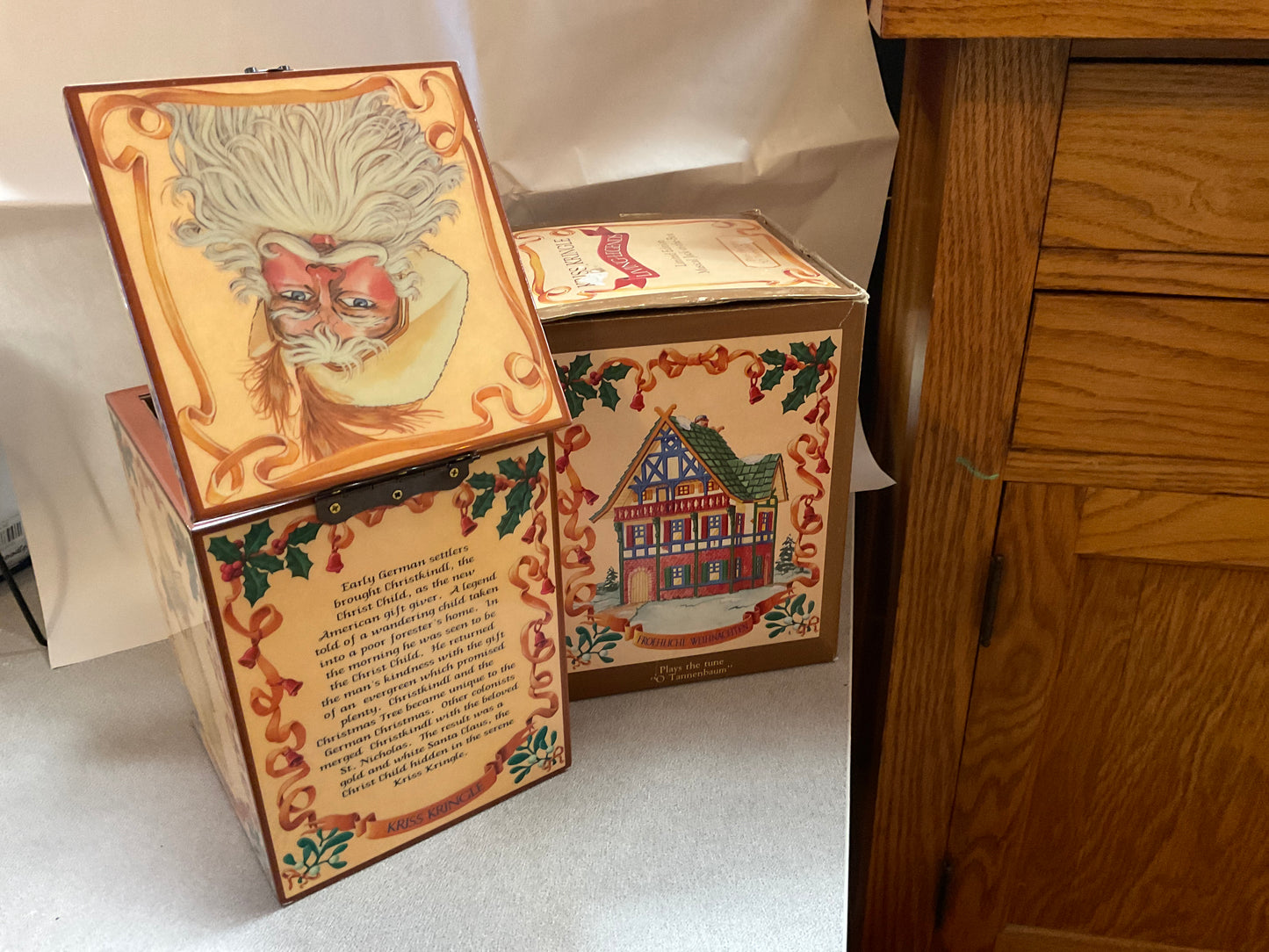 Limited Edition Musical Jack-In-The-Box Living Legends Kris’s Kringle