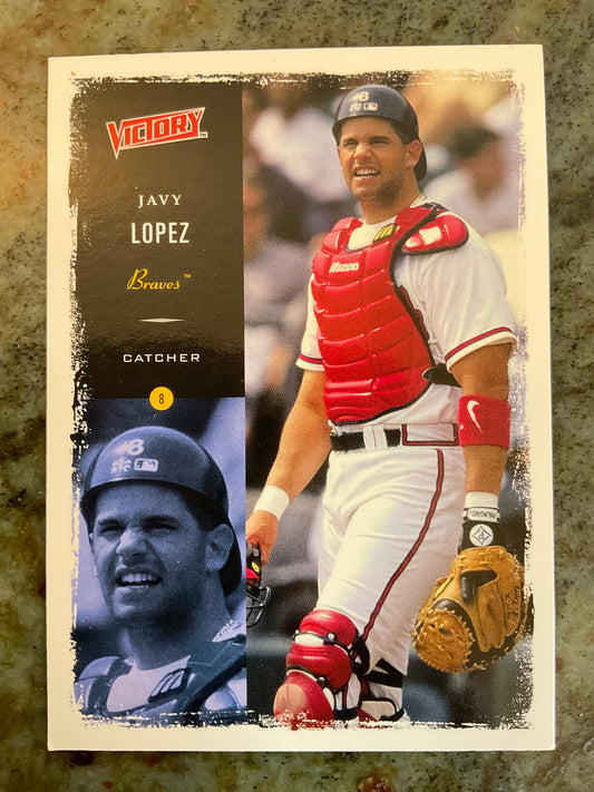 2000 Upper Deck Victory Javy Lopez Baseball Card